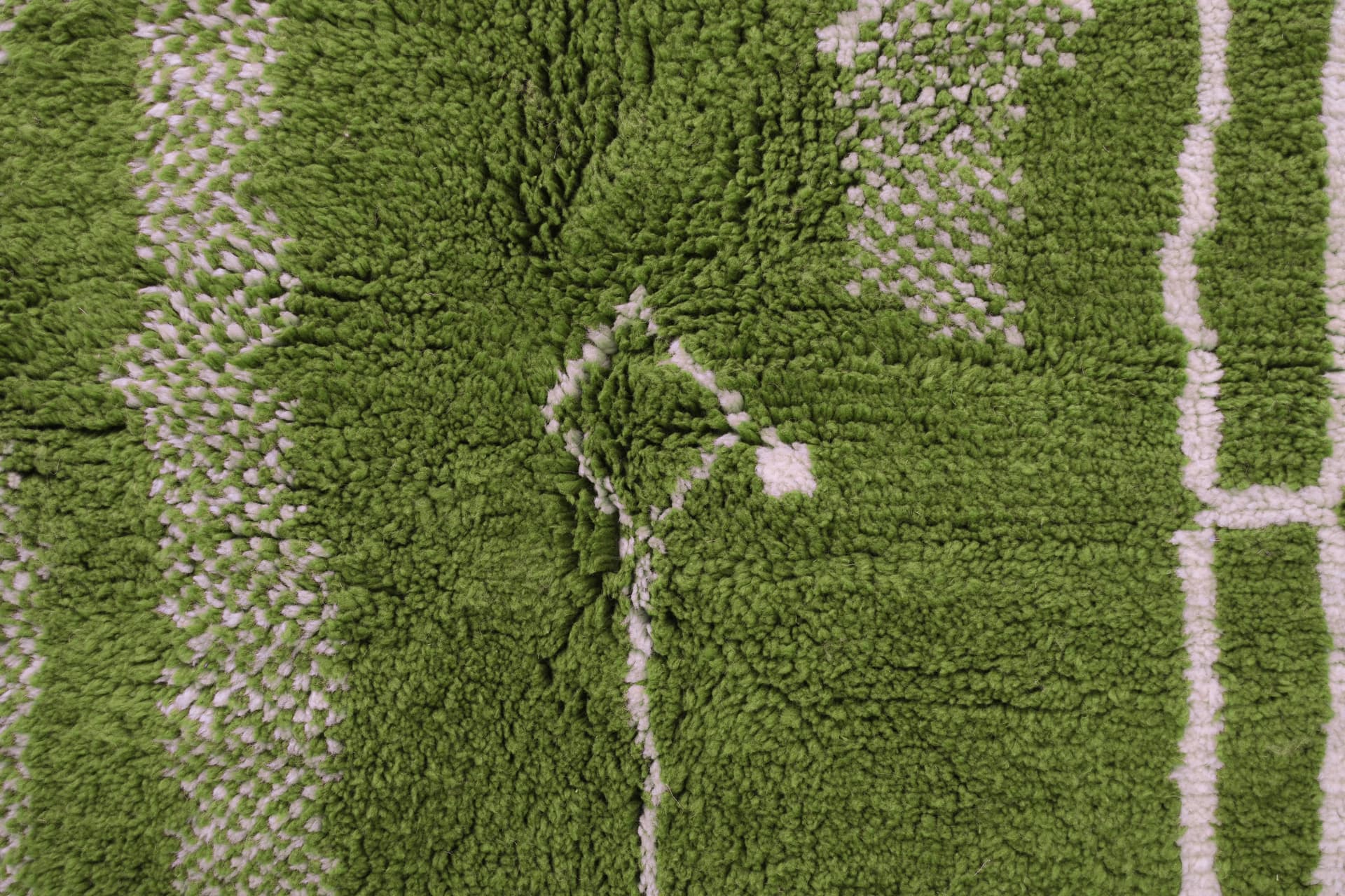 Olive Linear Column Beni Mrirt Rug