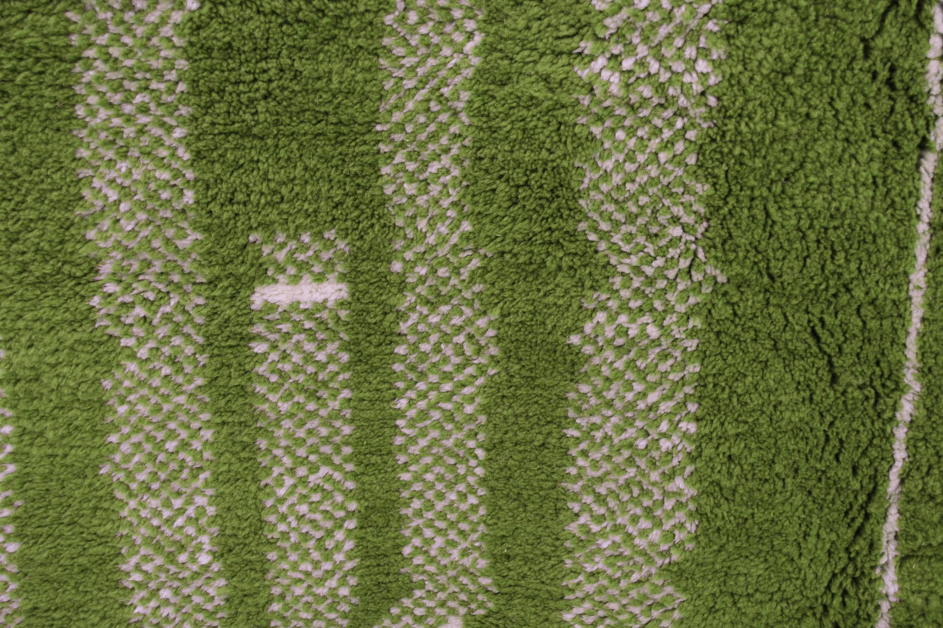 Olive Linear Column Beni Mrirt Rug