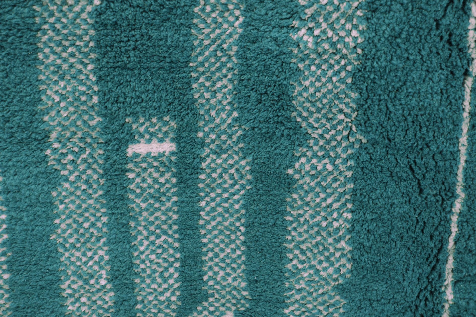 Green Framed Line Beni Mrirt Rug