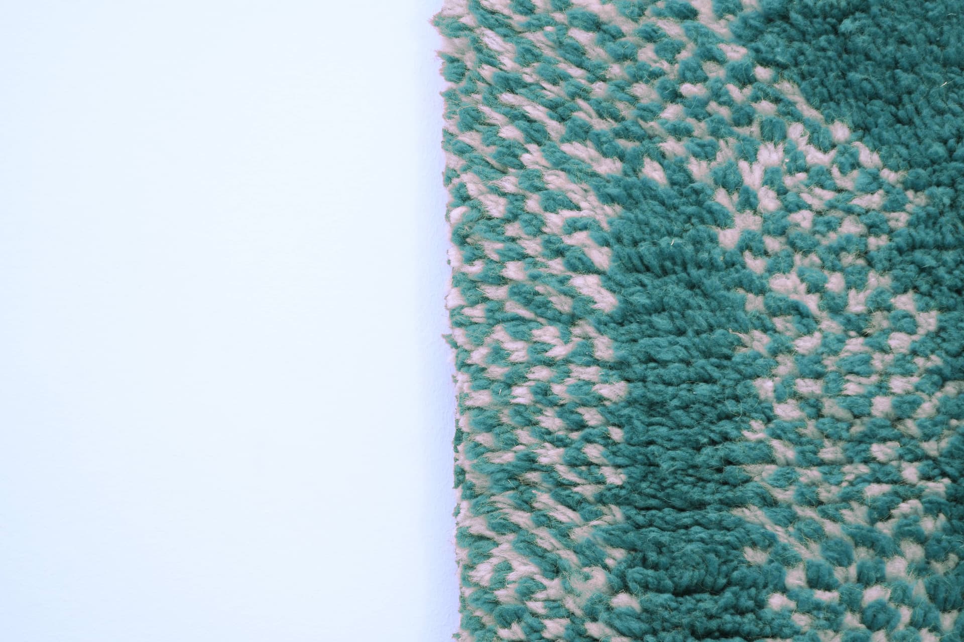 Green Framed Line Beni Mrirt Rug