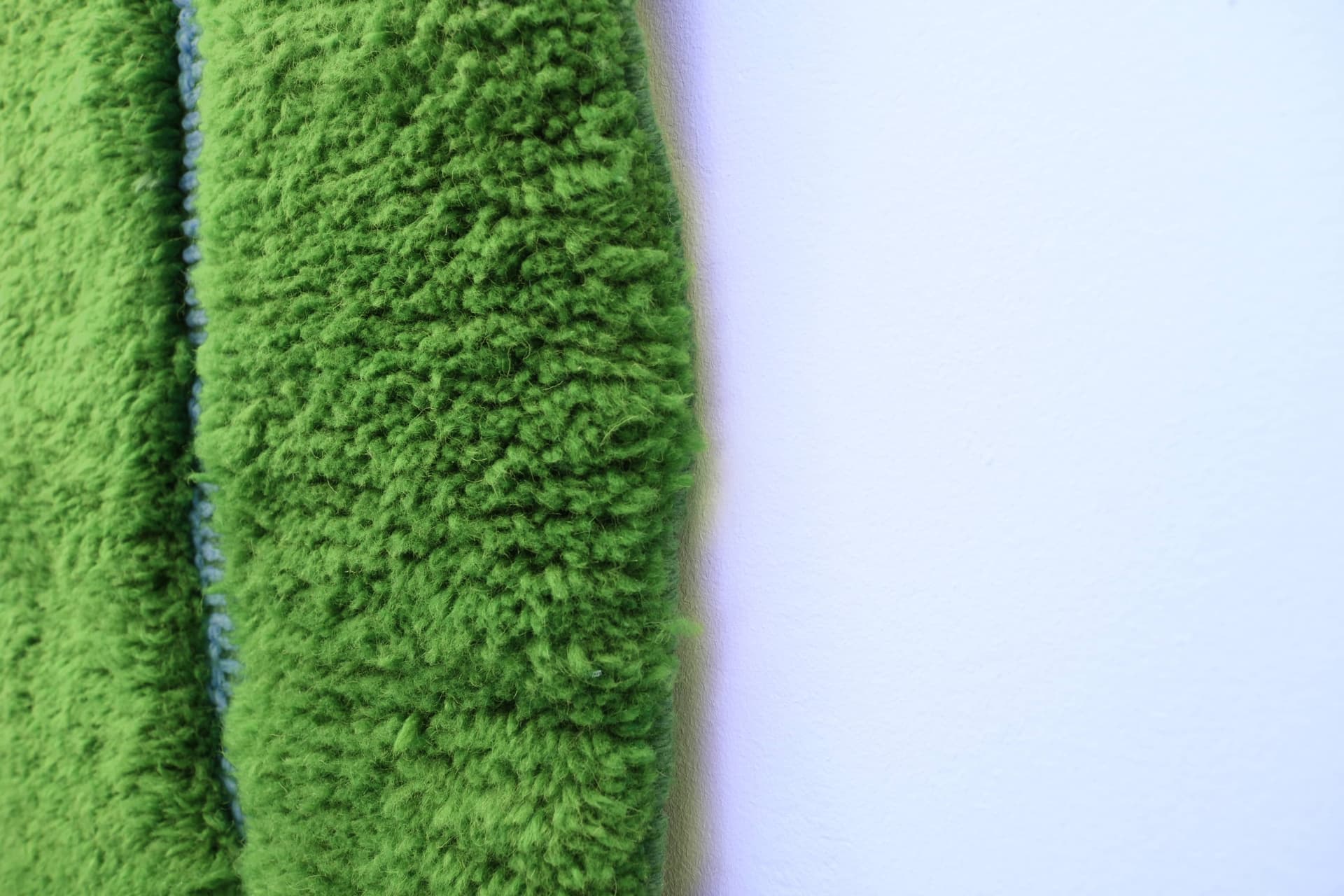 Green Crossing Lines Beni Mrirt Rug