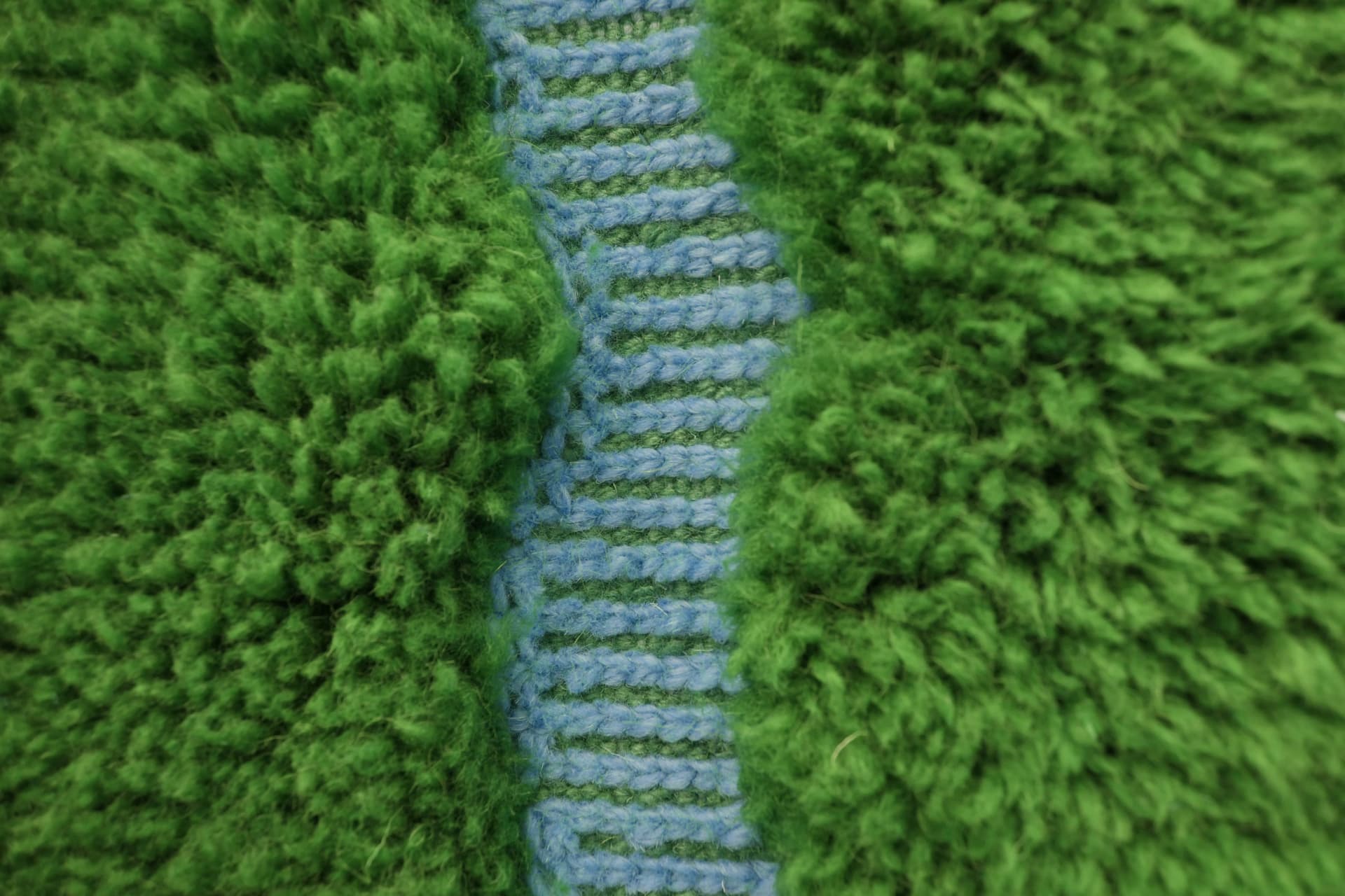 Green Crossing Lines Beni Mrirt Rug
