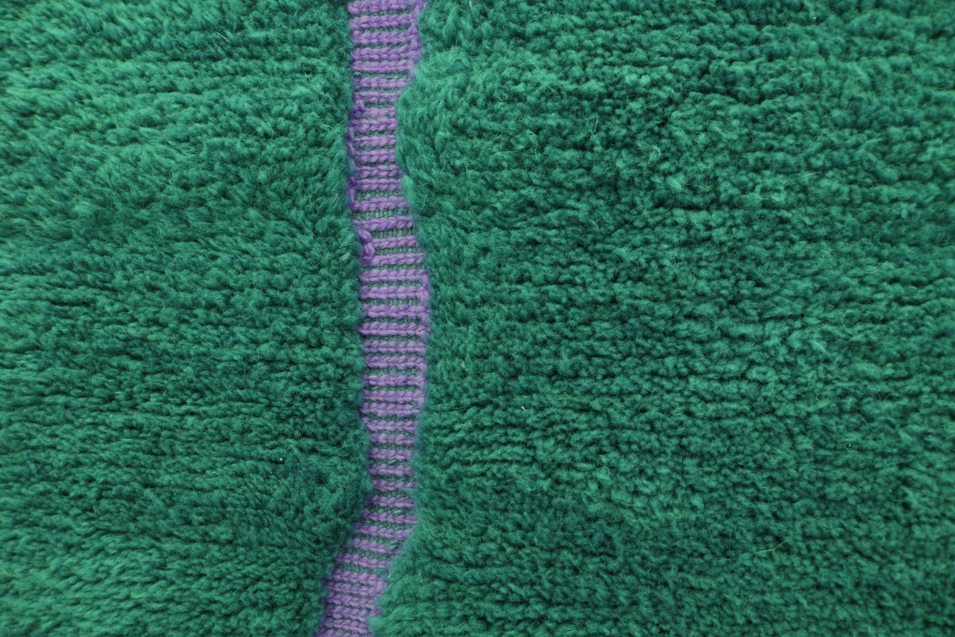 Green Wavy Line Beni Mrirt Rug