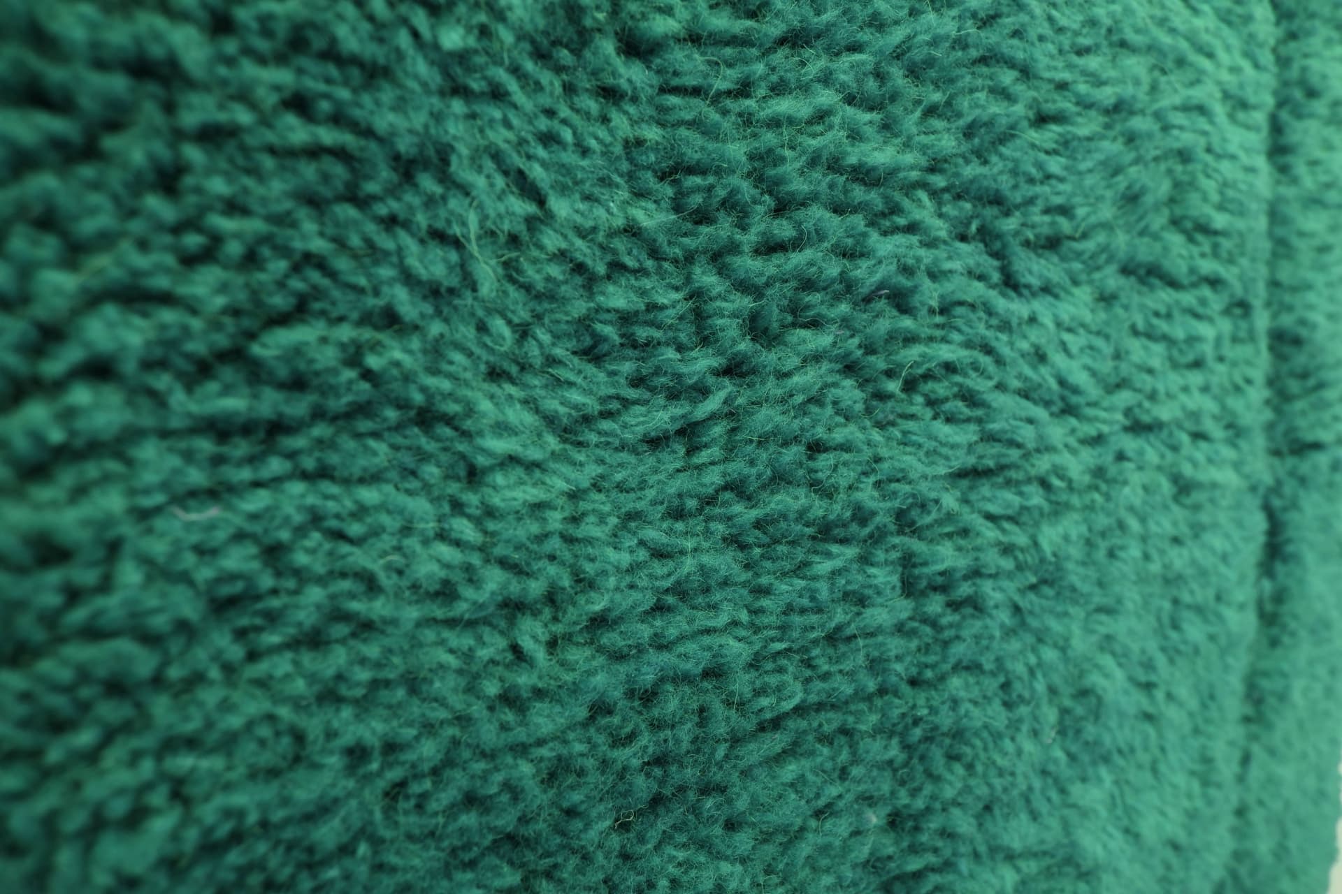 Green Wavy Line Beni Mrirt Rug