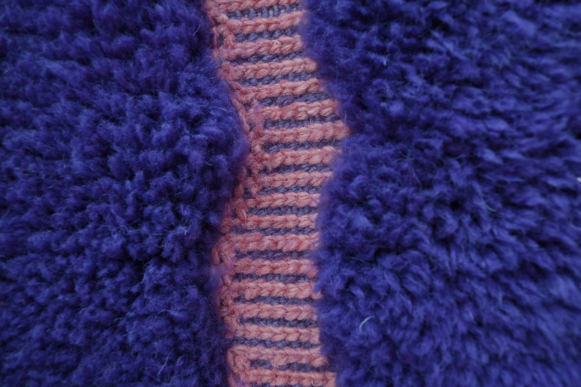 Blue Wavy Line Beni Mrirt Rug