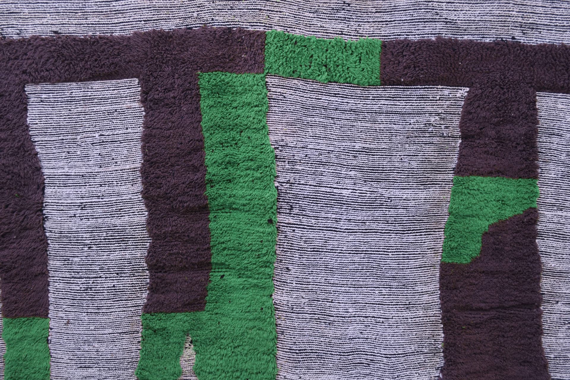 Neutral Green Abstract Beni Mrirt Rug