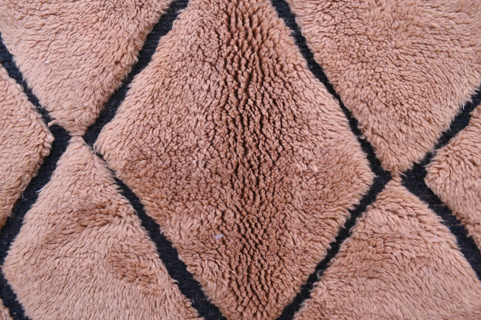 Neutral Crosshatch Beni Mrirt Rug