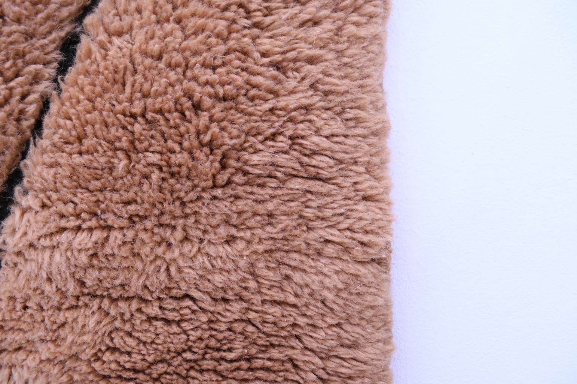 Neutral Crosshatch Beni Mrirt Rug