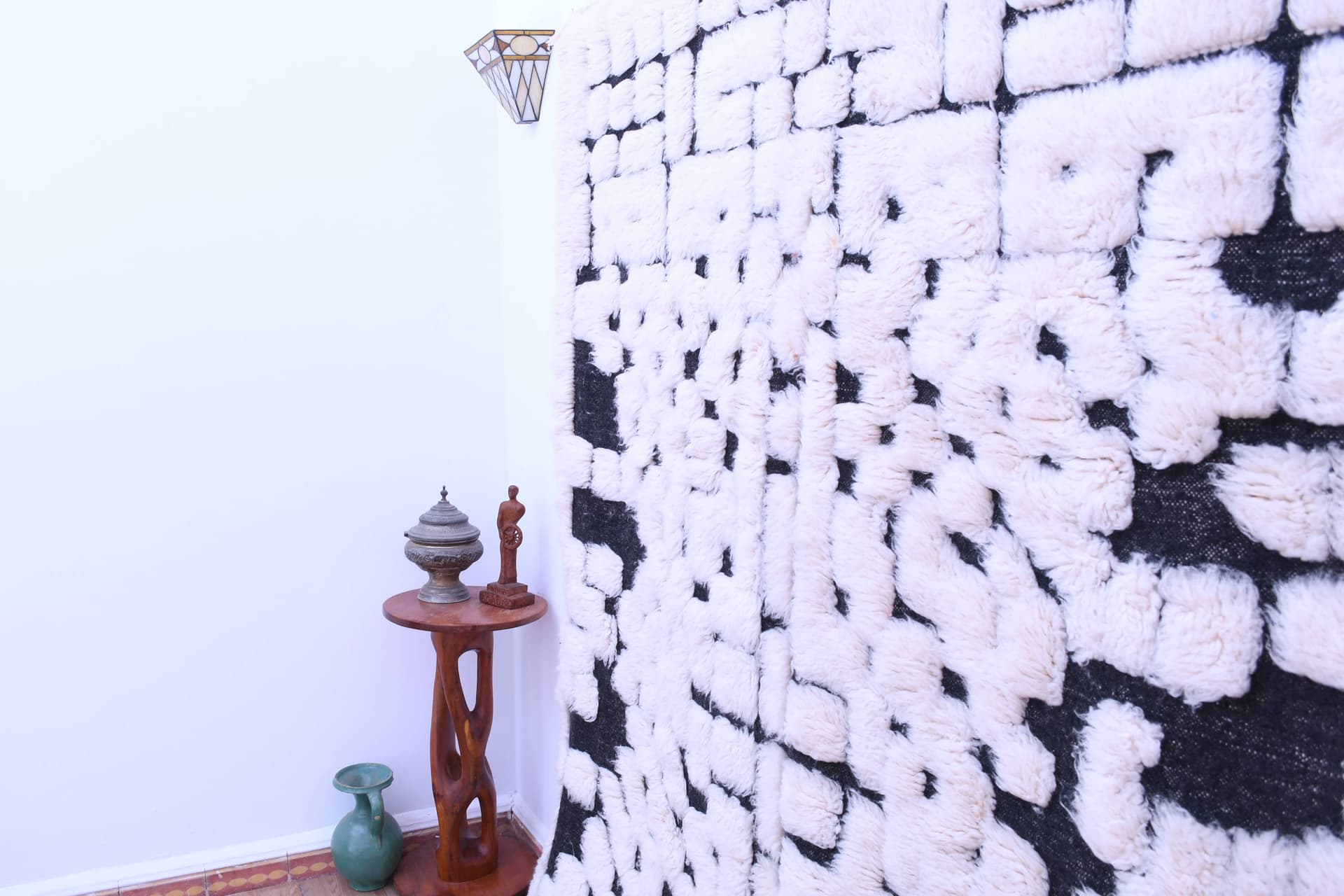 Moroccan Rug Handmade Wool 8x6 - Ivory Black Minimalist Boho Area Rug for Living Room Bedroom - Mrirt