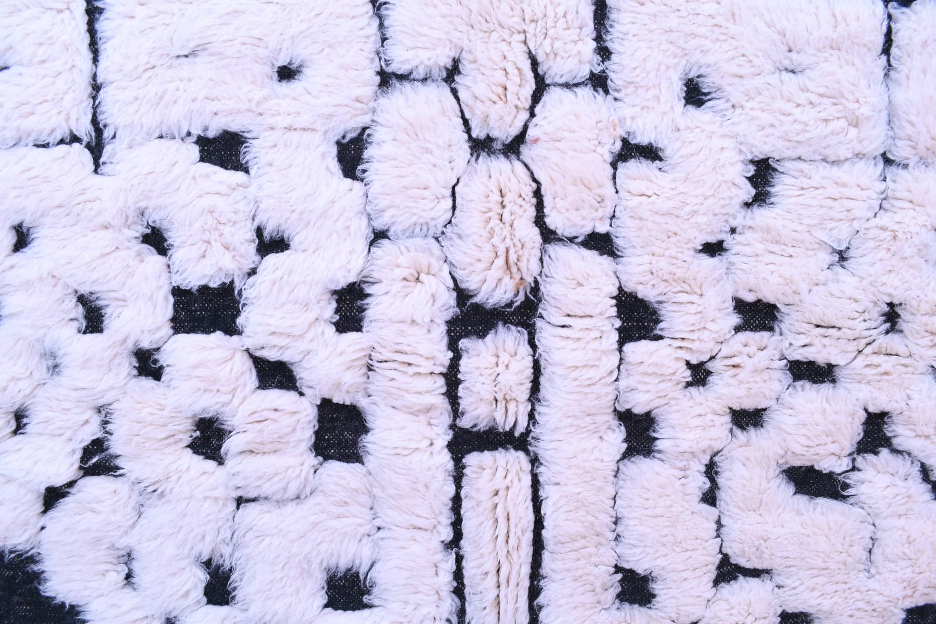 Moroccan Rug Handmade Wool 8x6 - Ivory Black Minimalist Boho Area Rug for Living Room Bedroom - Mrirt