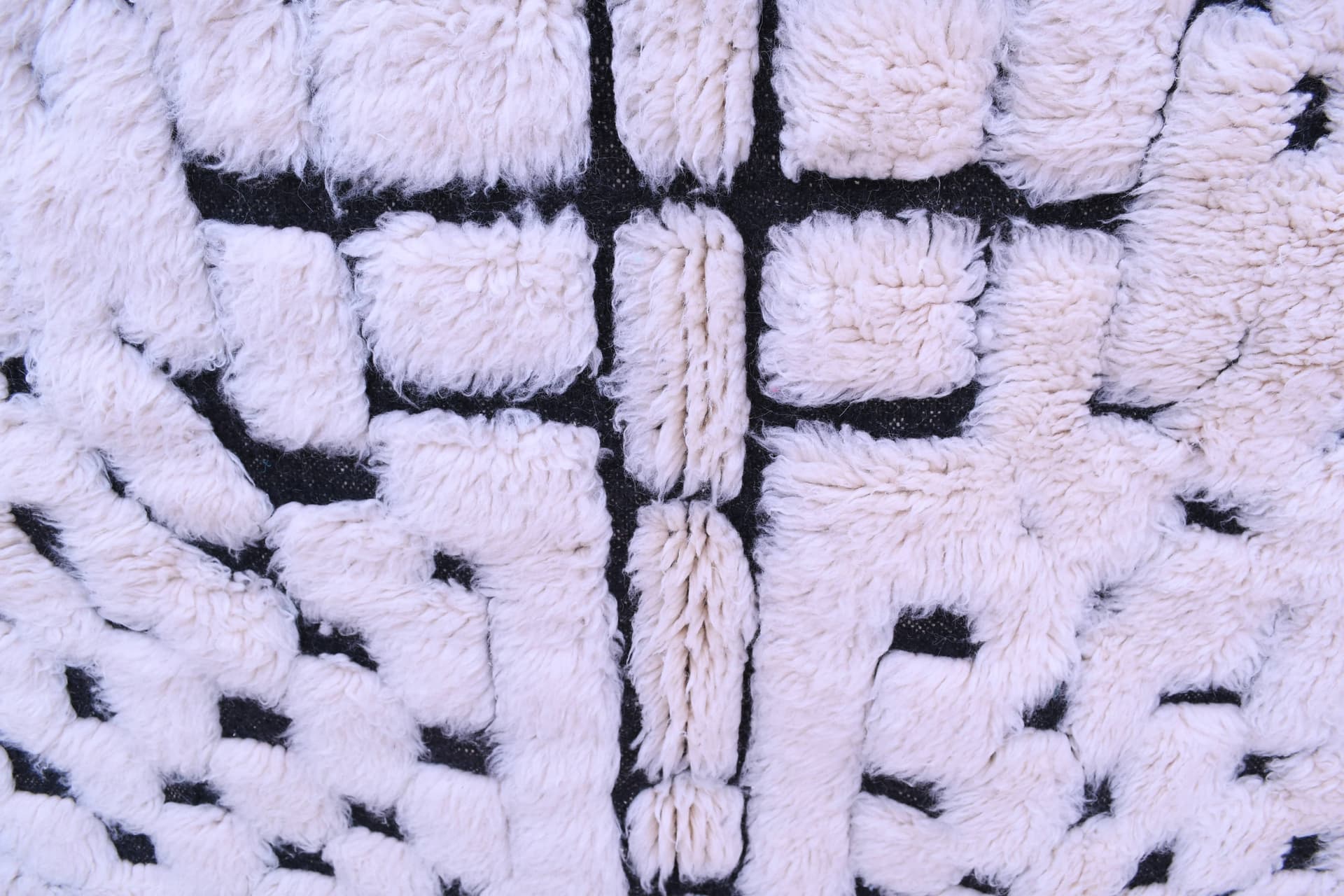 Moroccan Rug Handmade Wool 8x6 - Ivory Black Minimalist Boho Area Rug for Living Room Bedroom - Mrirt