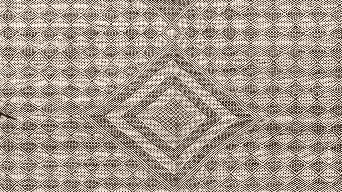 Neutral Tiered Diamond Taznakht Rug