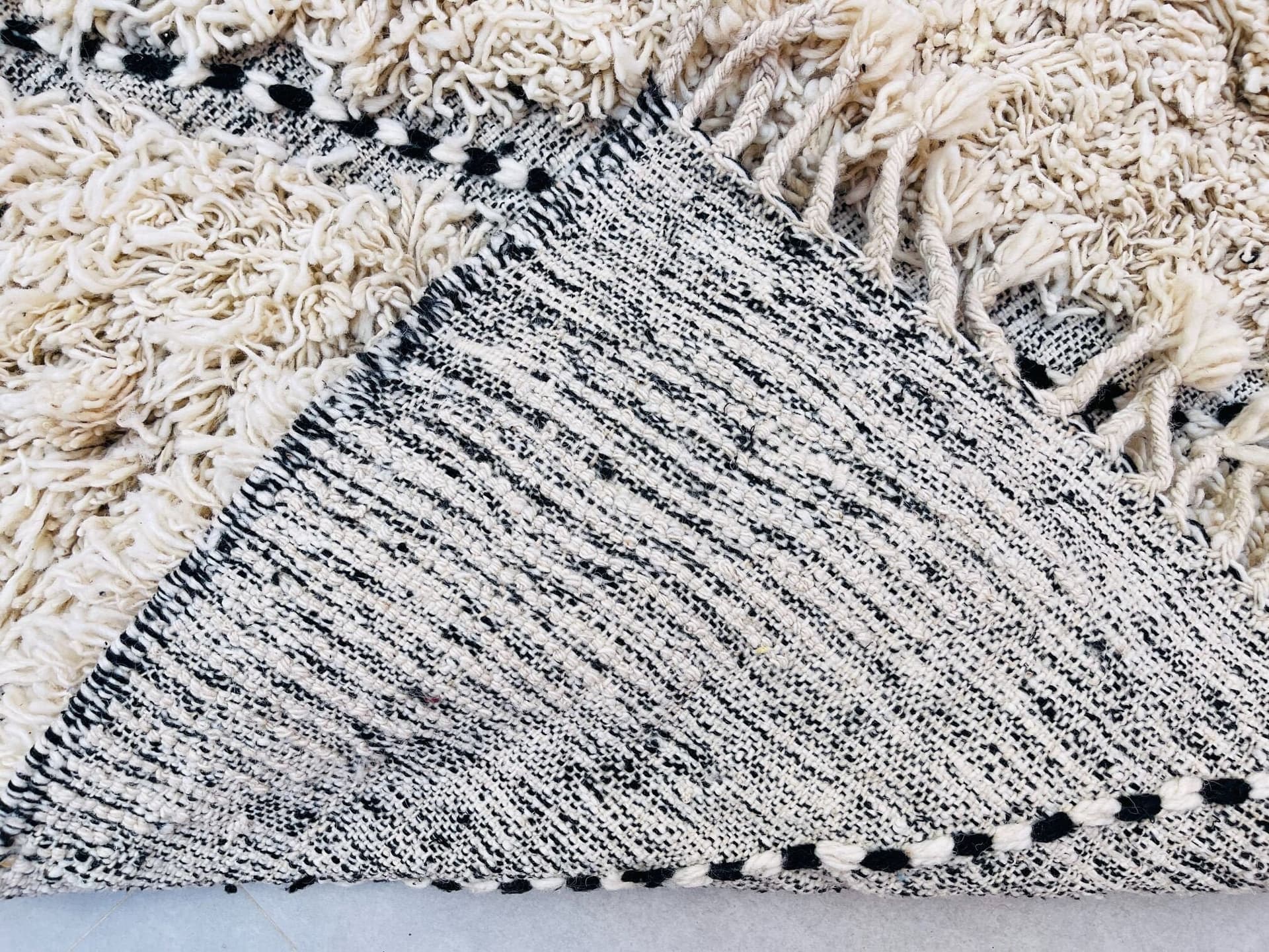Fluffy Beni ourain rug, Authentic Moroccan rug, Berber carpet, Genuine Wool rug, Handmade rug, Beni ourain style, Area rug, Tapis berbere,