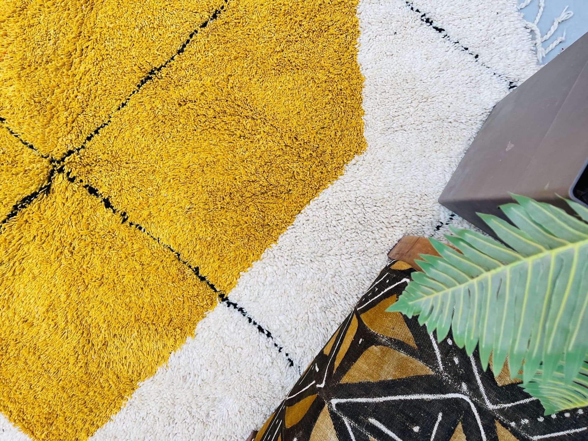 Yellow Diamond Round Beni Ourain Rug