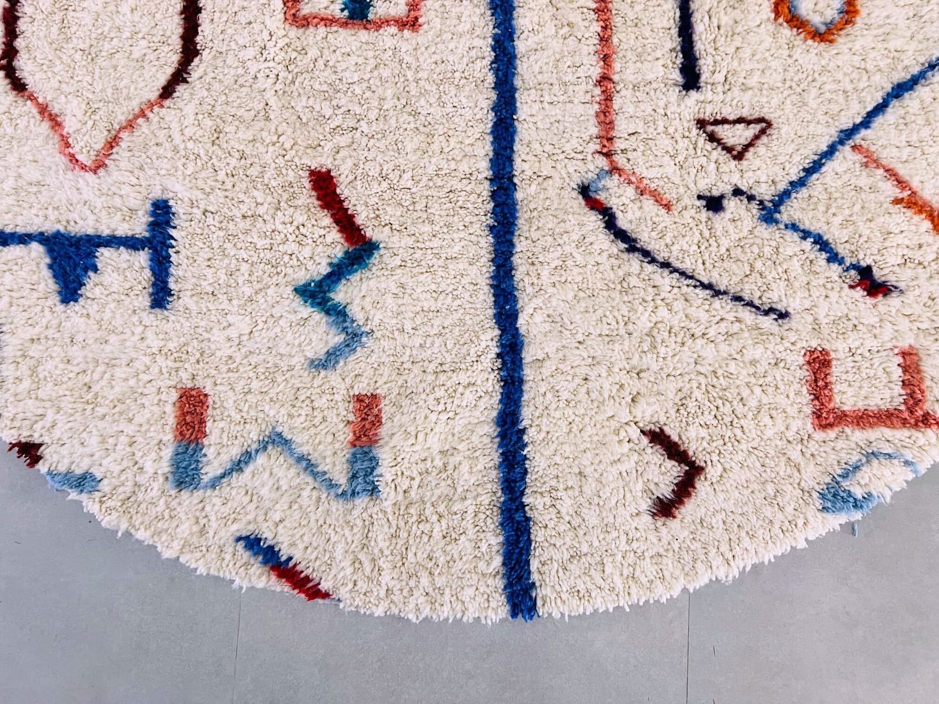 Multicolor Abstract Round Beni Ourain Rug