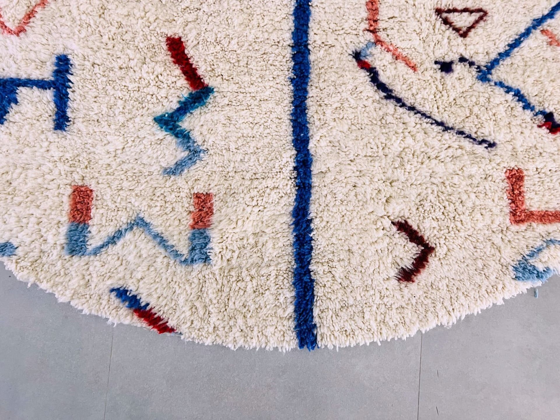 Multicolor Abstract Round Beni Ourain Rug