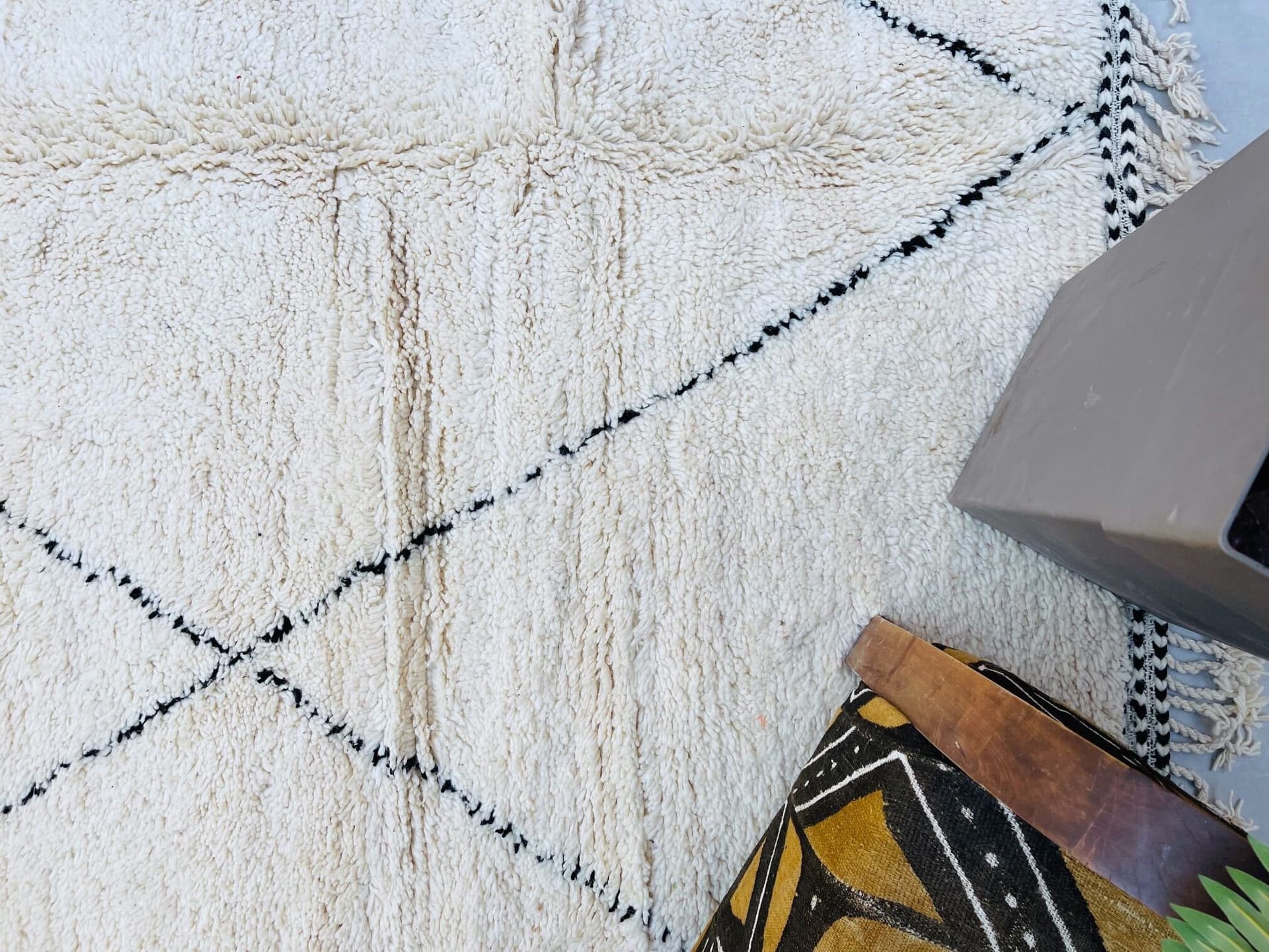 Neutral Open Diamond Beni Ourain Rug
