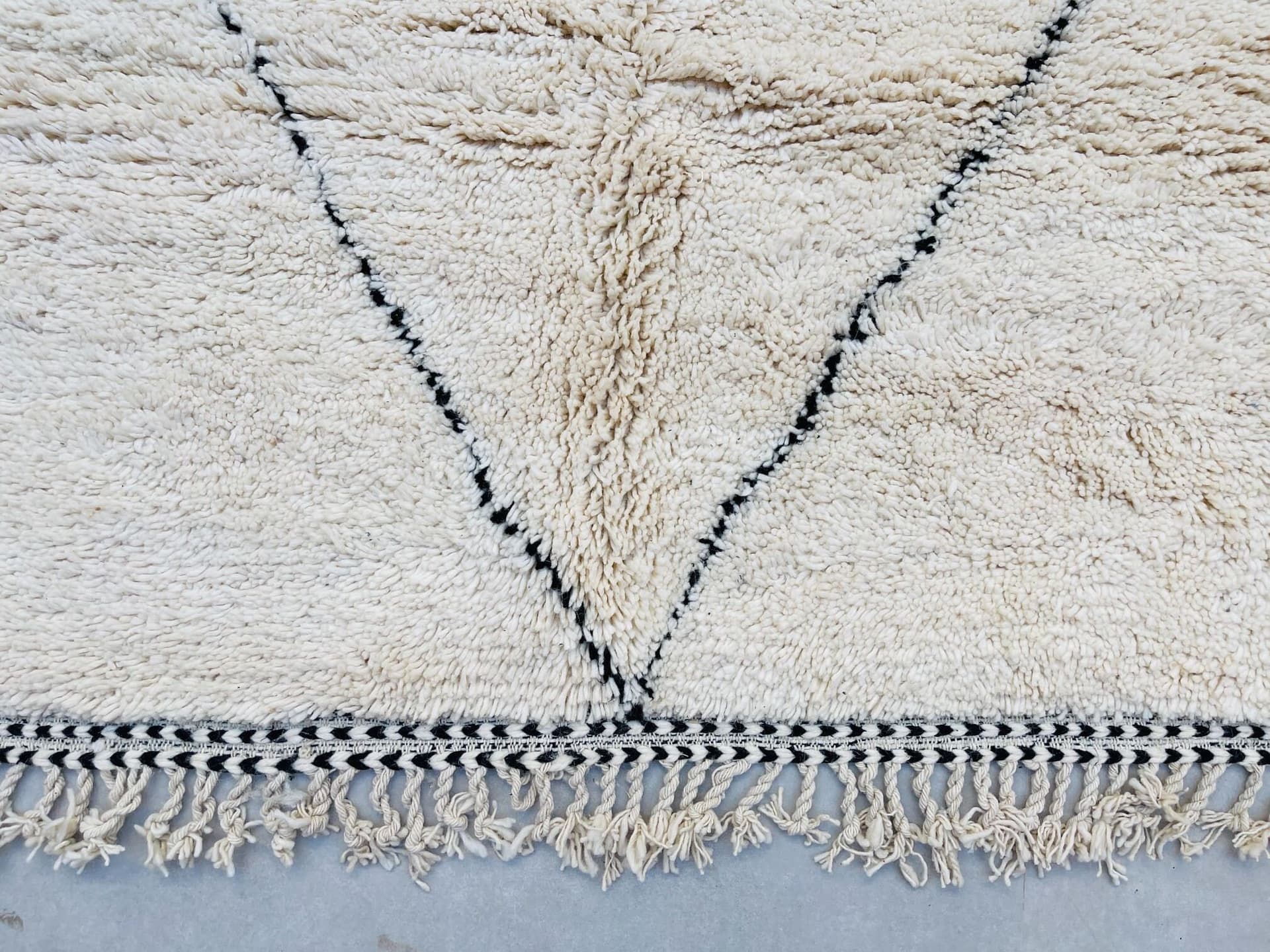 Neutral Open Diamond Beni Ourain Rug