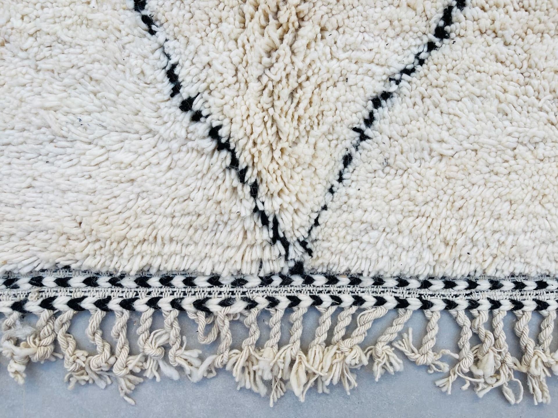 Neutral Open Diamond Beni Ourain Rug