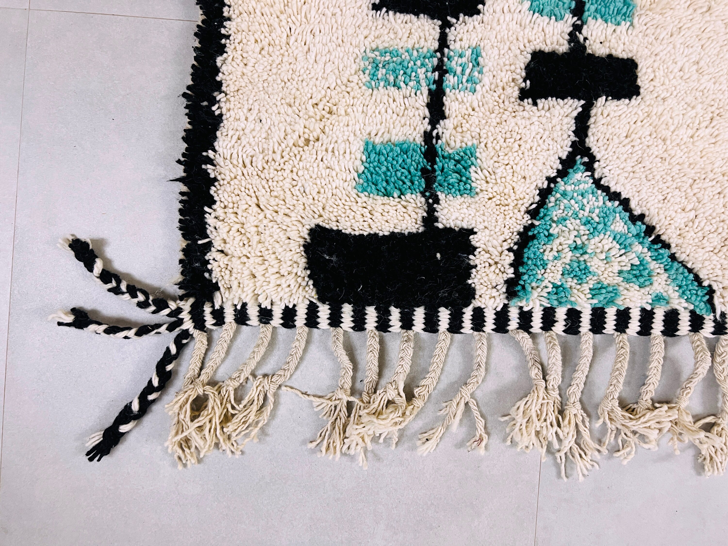 Moroccan Berber rug - Beni ourain rug - Custom area rug - handmade White rug