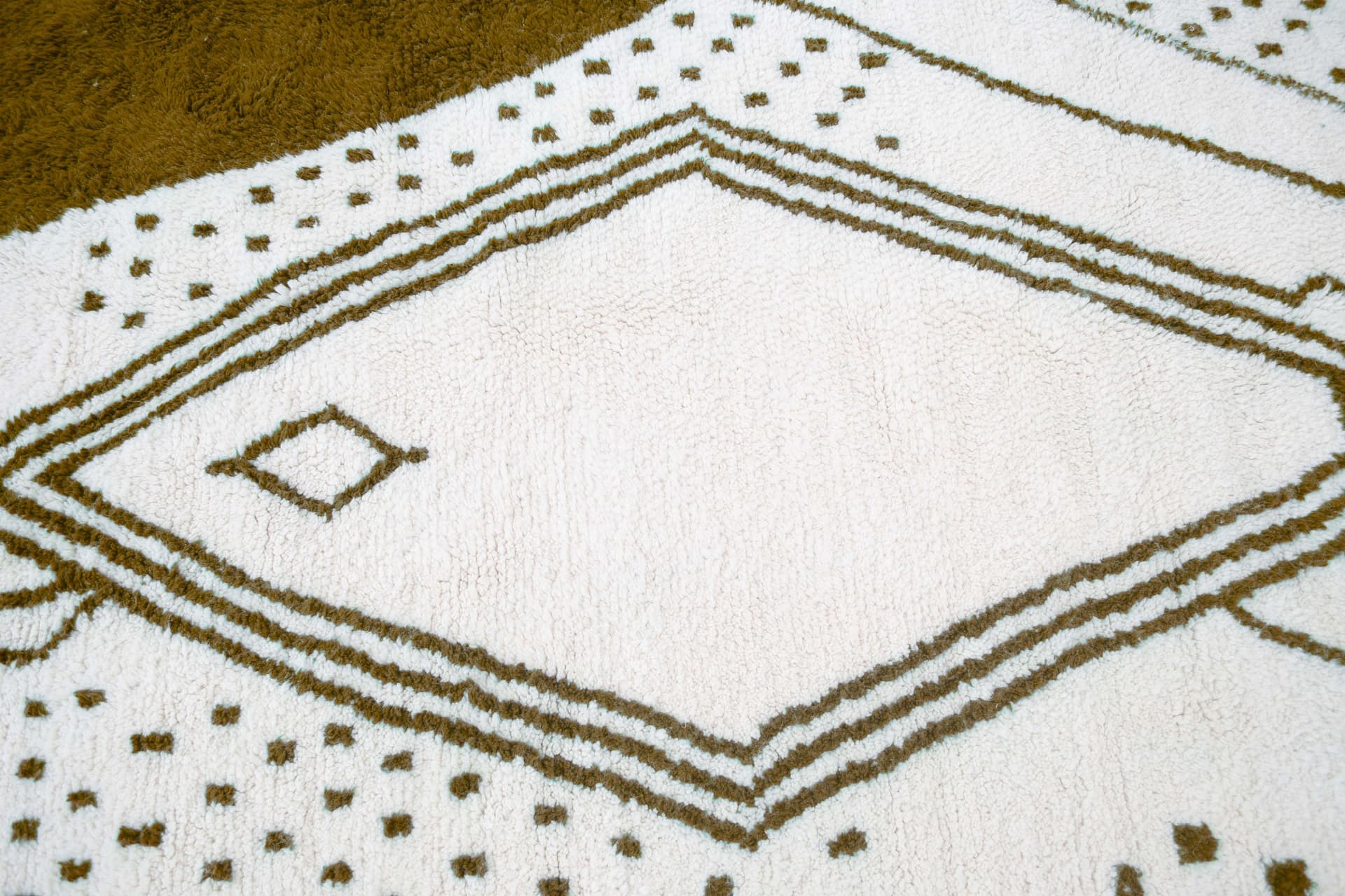 Ivory Brown Abstract Beni Ourain Rug