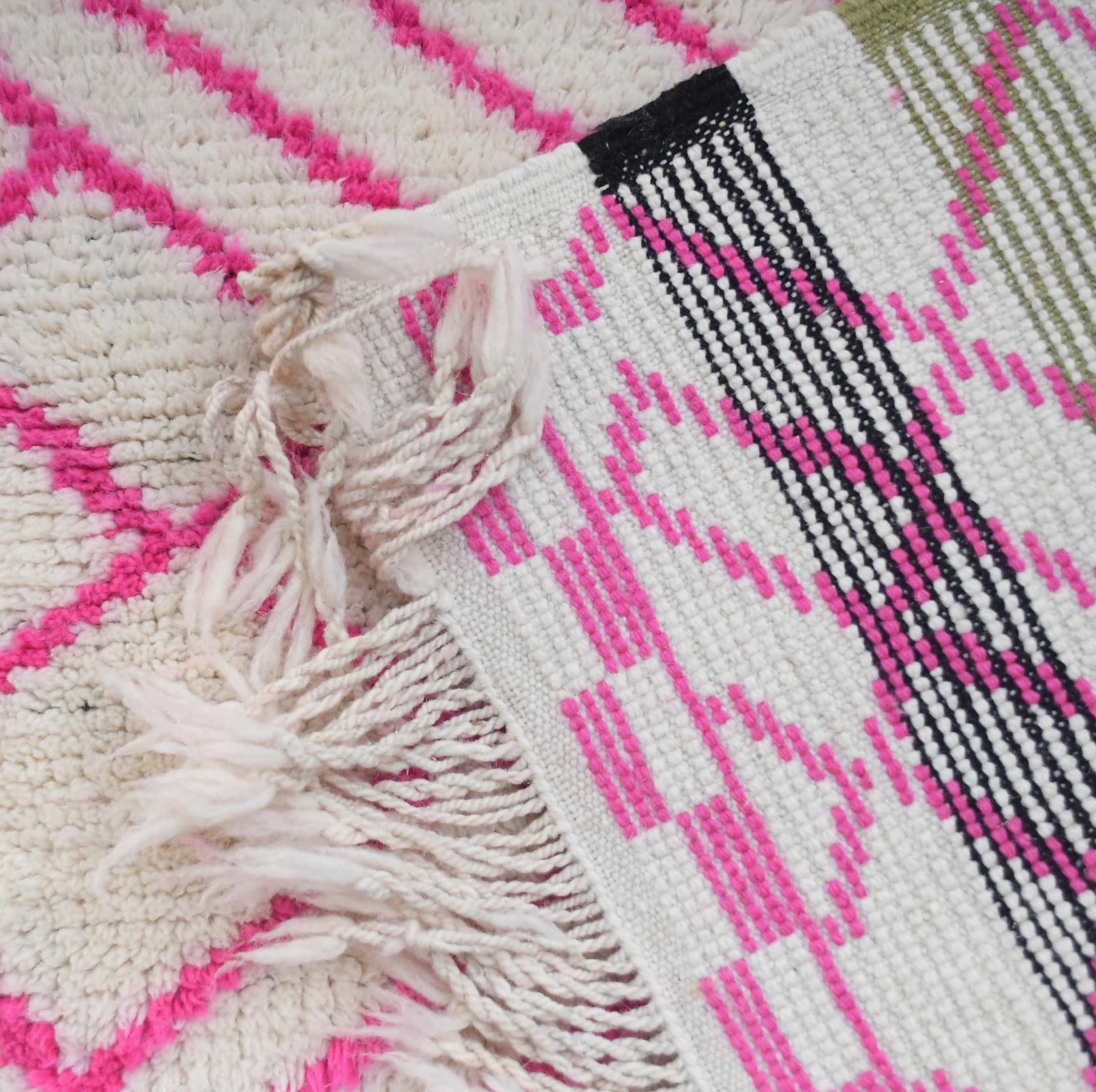 Moroccan Rug Handmade Wool Custom Size - Ivory Pink Geometric Boho Area Rug for Living Room Bedroom - Beni Ourain