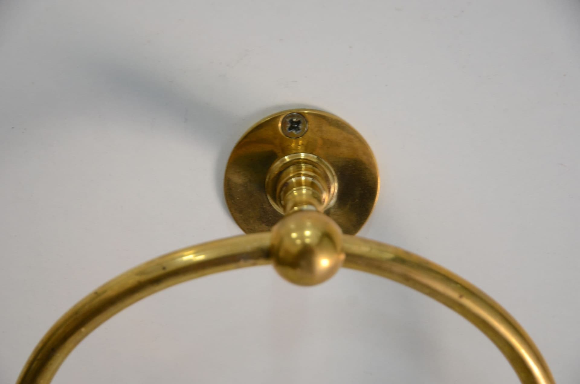 towel ring, unlacquered brass, towel rack, towel rod, towel rail, vintage towel holder, old towel holder, brass hardware, bathroom hardware,