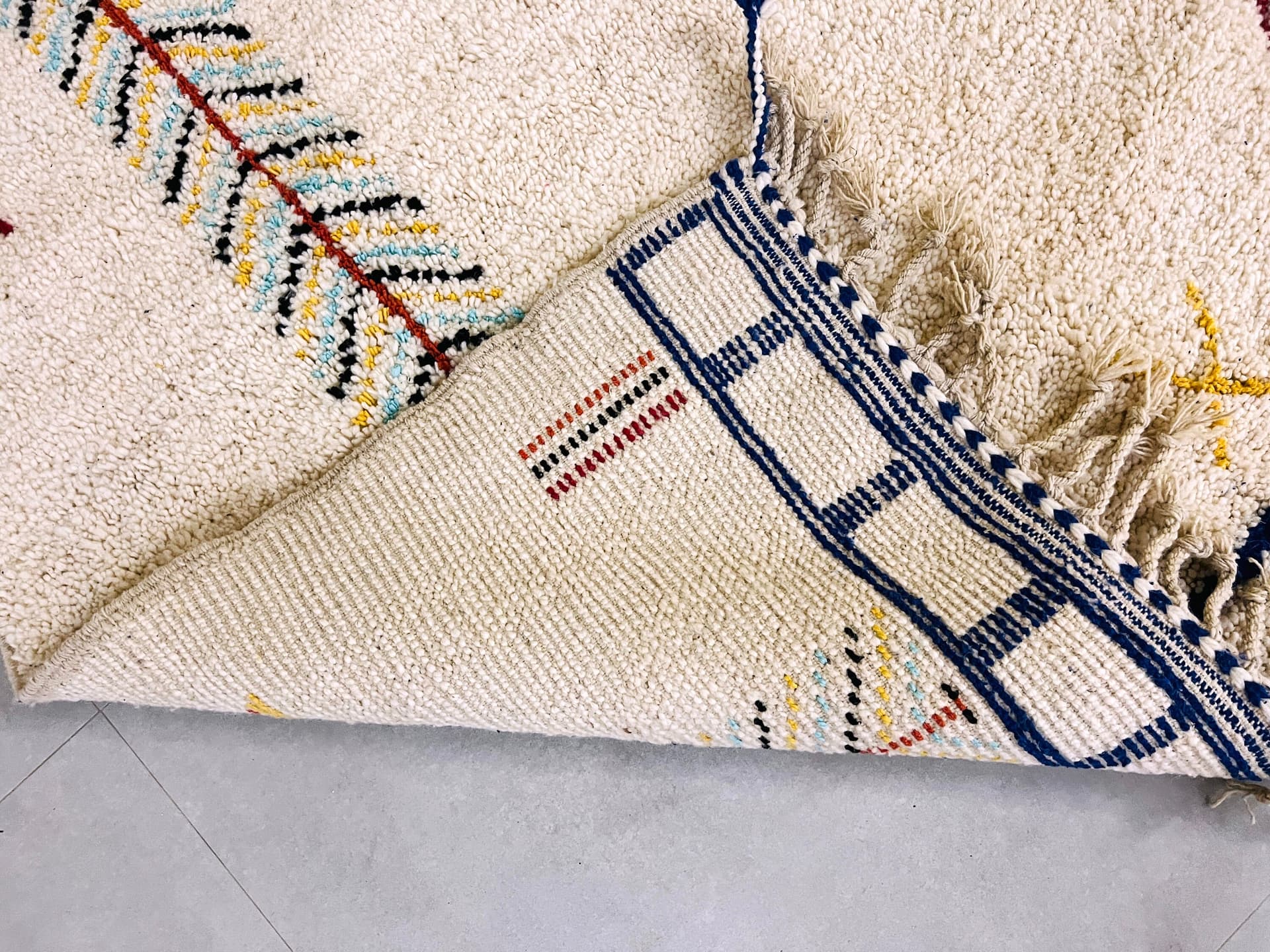 Neutral Leaf Column Beni Ourain Rug