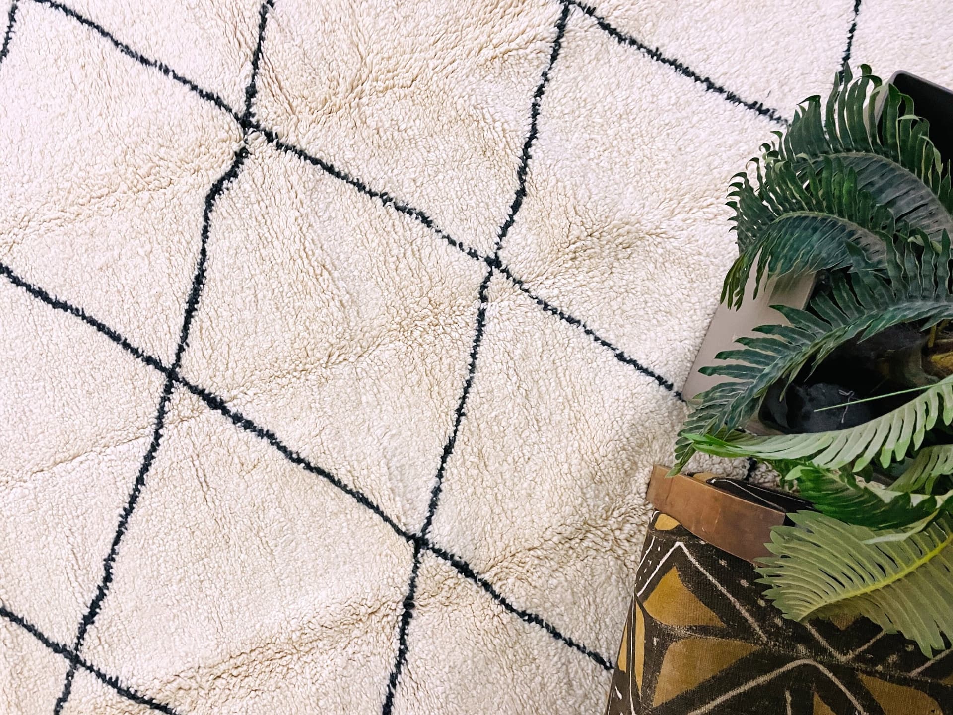 Ivory Interlock Beni Ourain Rug