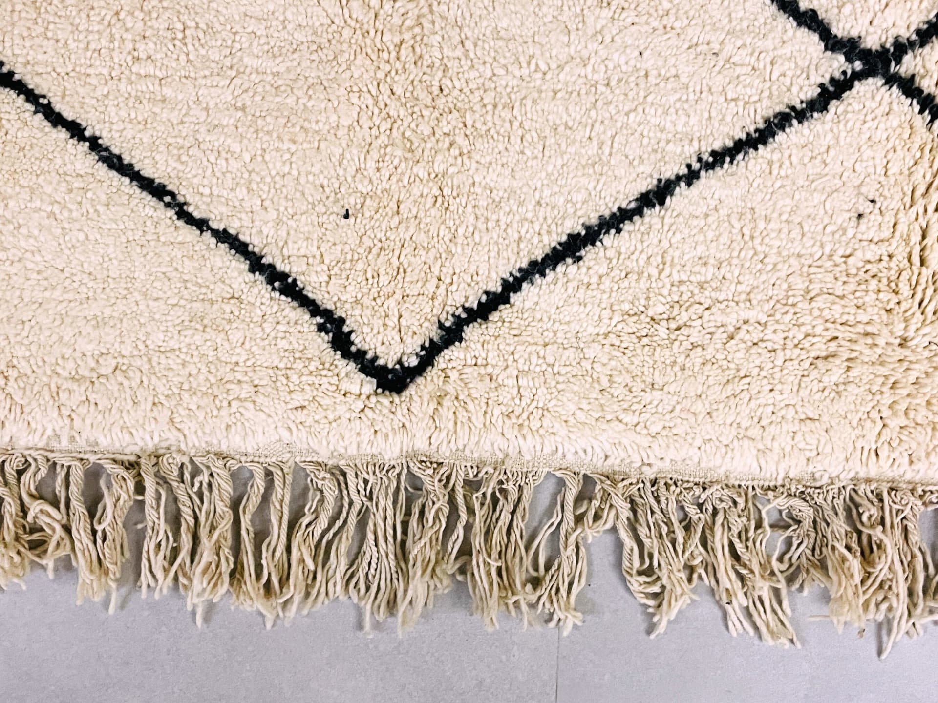 Ivory Interlock Beni Ourain Rug
