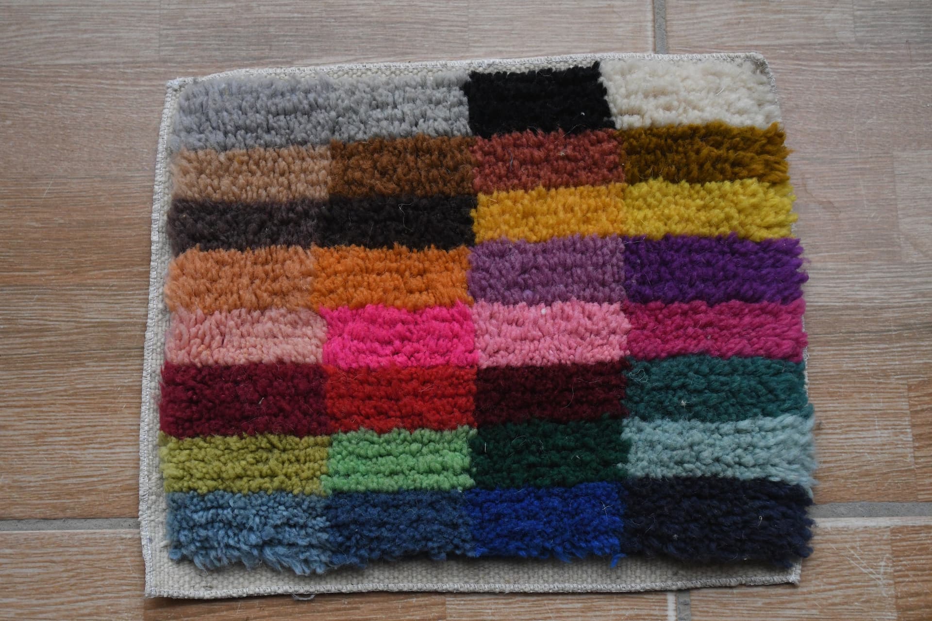 Yarn Sample Pack For Moroccan rug - Explore Textures and Colors for Your Next Project