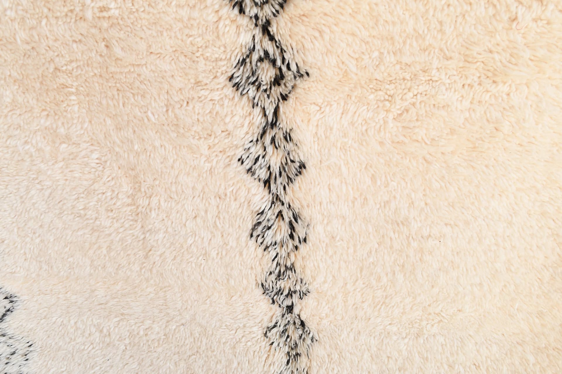 Ivory Diamond Border Beni Ourain Rug