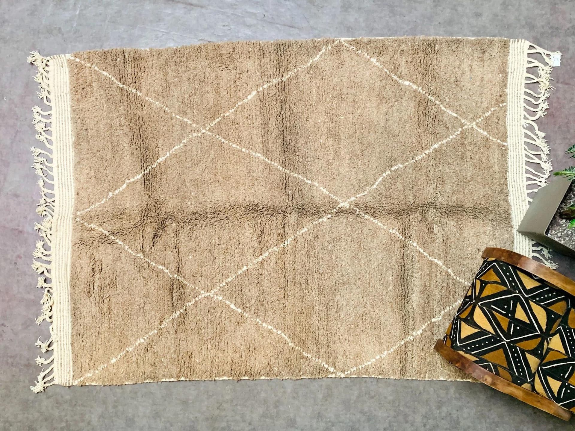 Neutral Faint Diamond Beni Ourain Rug