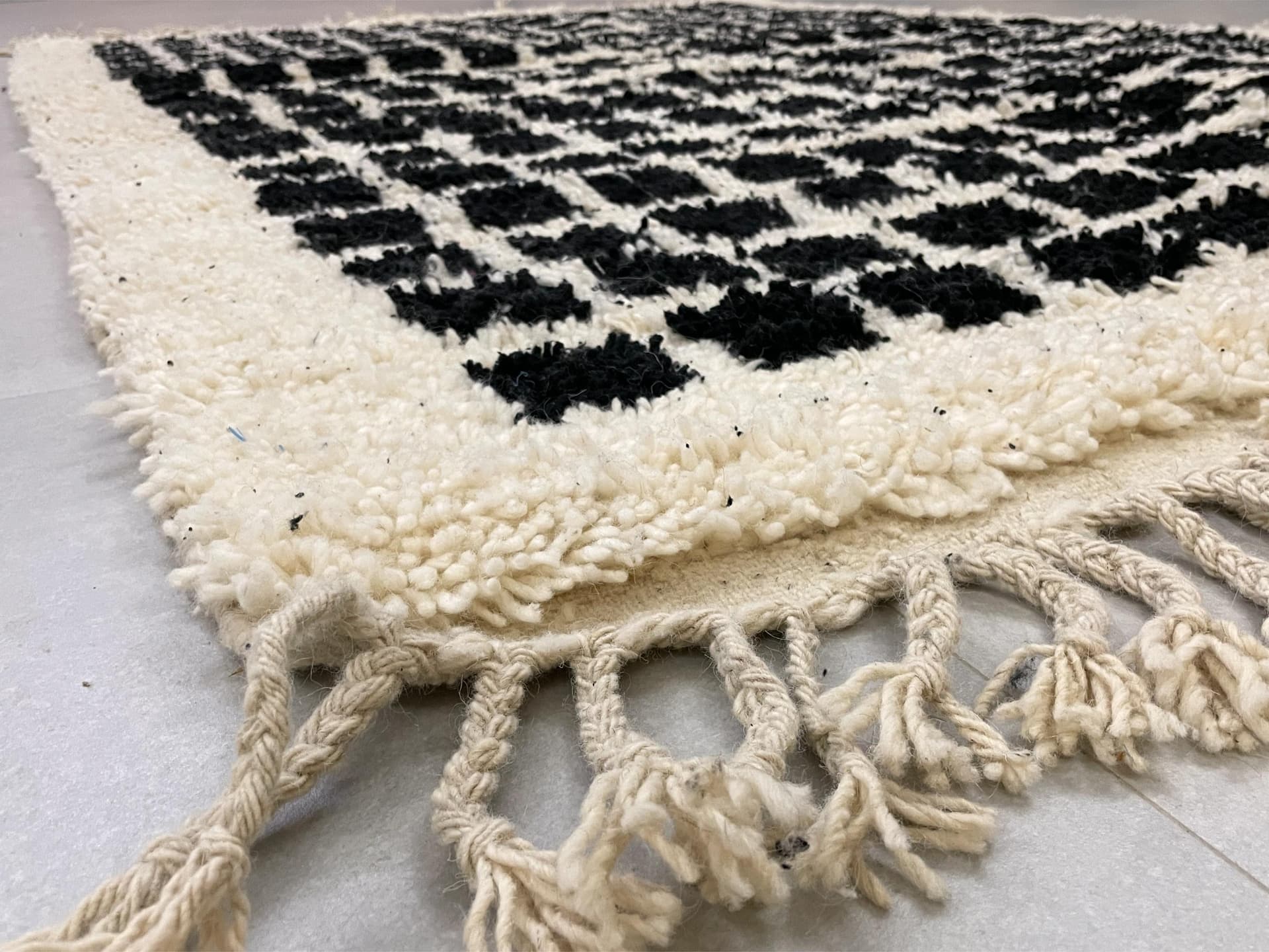Ivory Staggered Grid Beni Ourain Rug