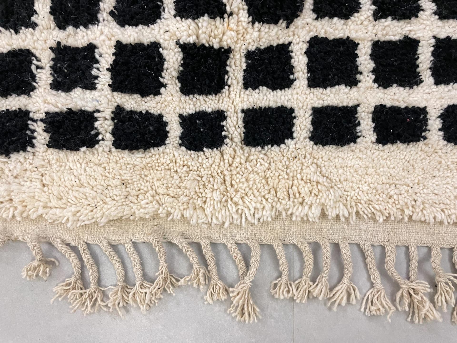 Ivory Staggered Grid Beni Ourain Rug