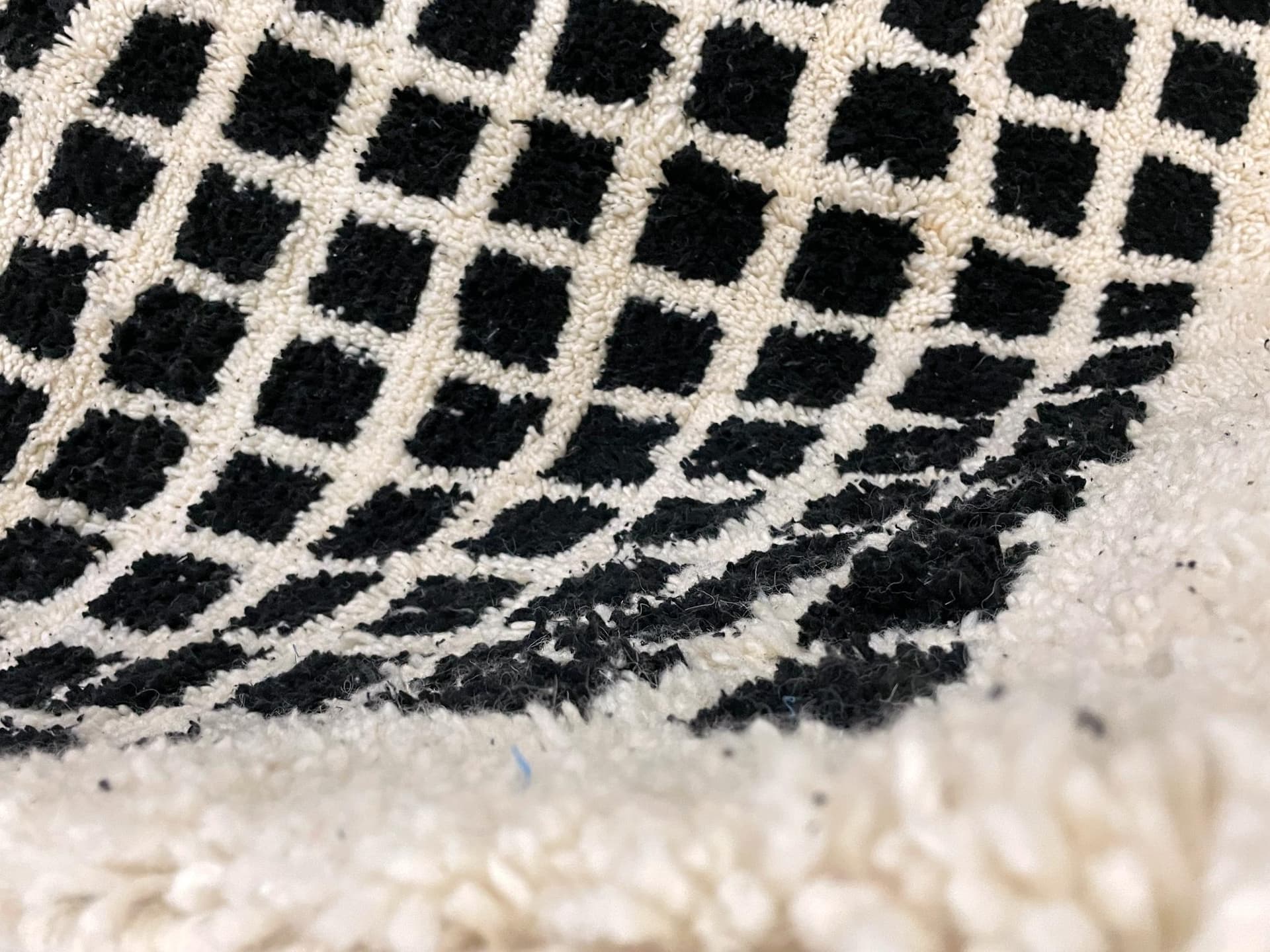 Ivory Staggered Grid Beni Ourain Rug