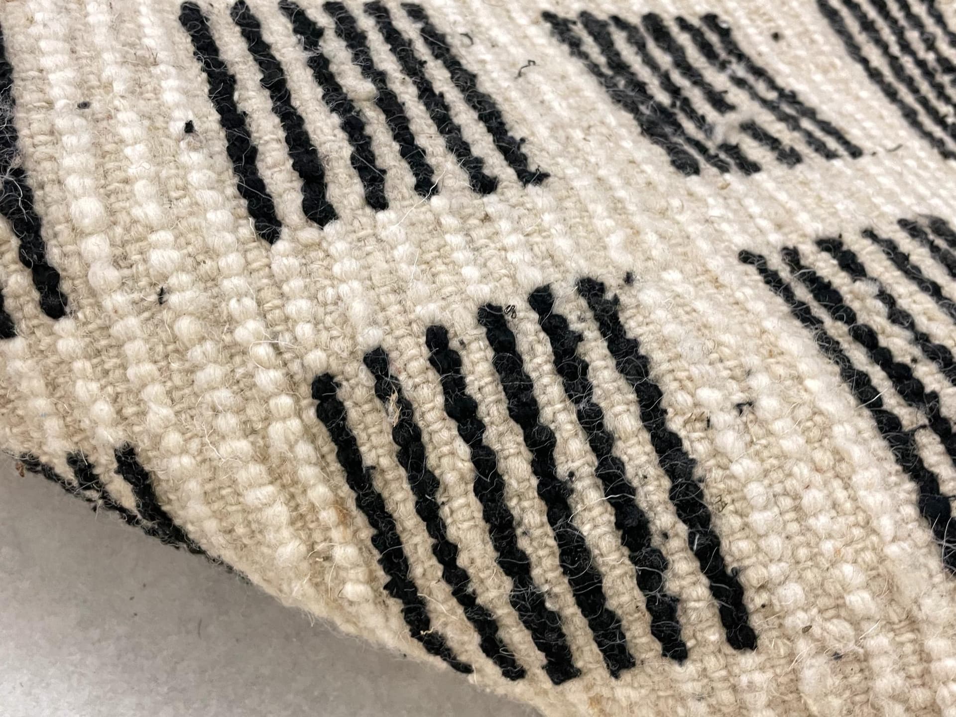 Ivory Staggered Grid Beni Ourain Rug