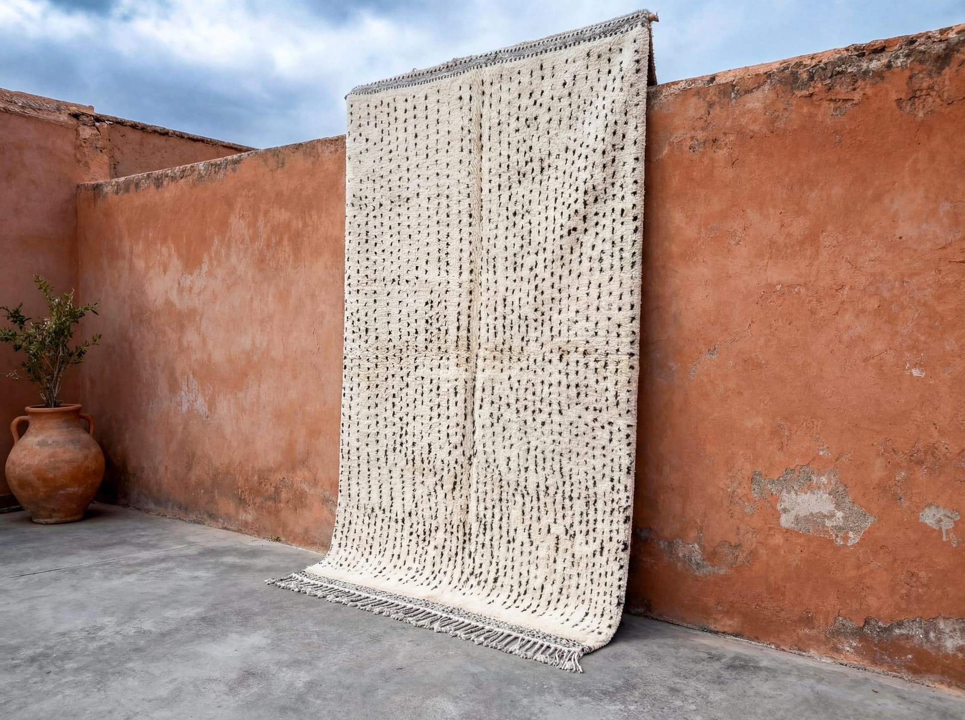 Neutral Vertical Dot Beni Ourain Rug