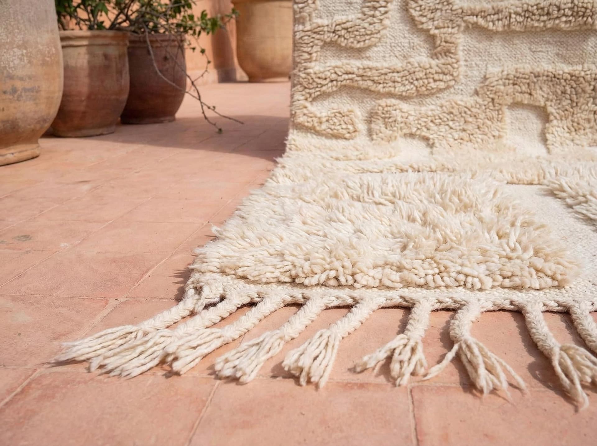 Ivory Labyrinth Shag Rug
