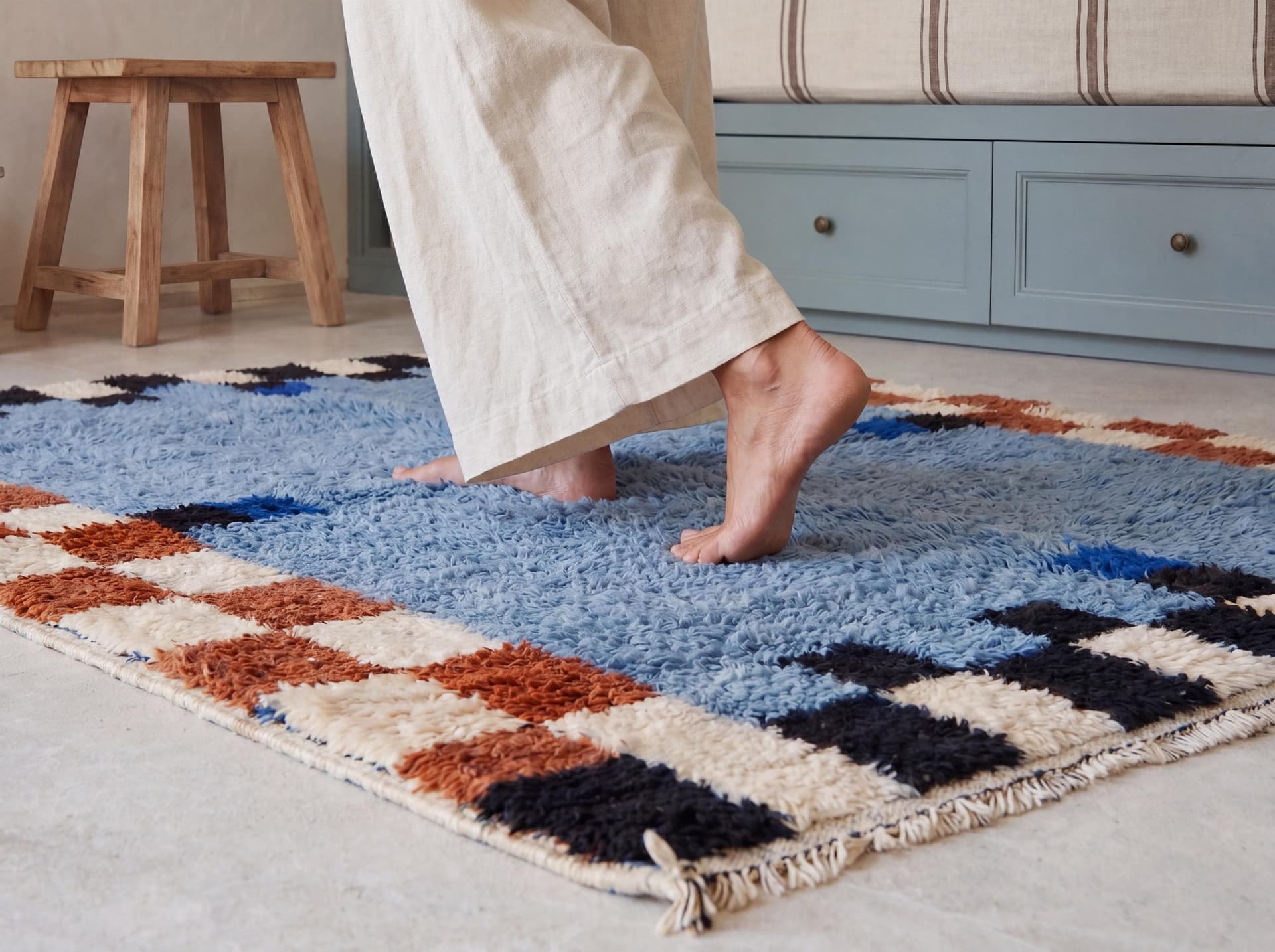 Blue Checkered Border Rug