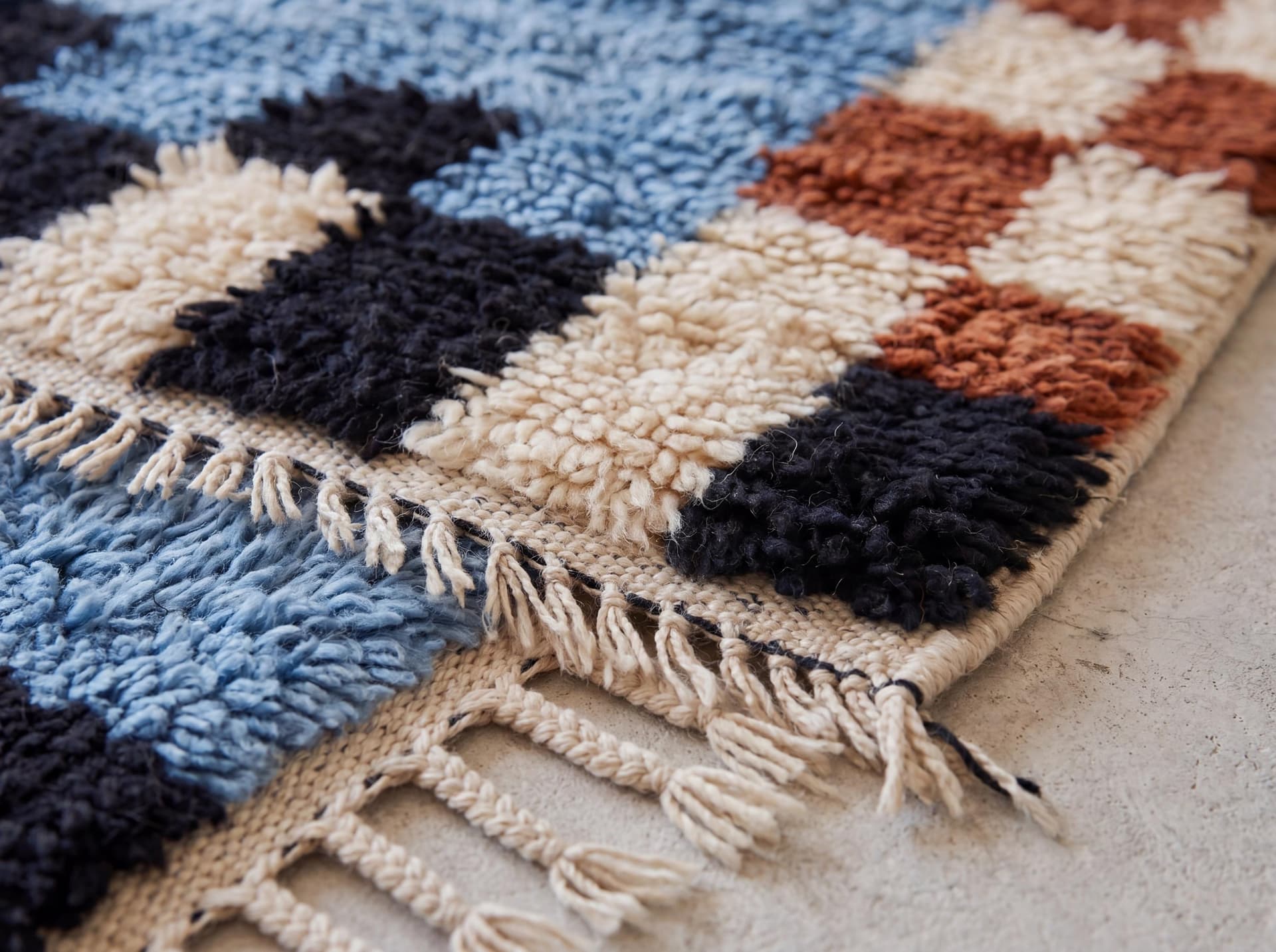Blue Checkered Border Rug
