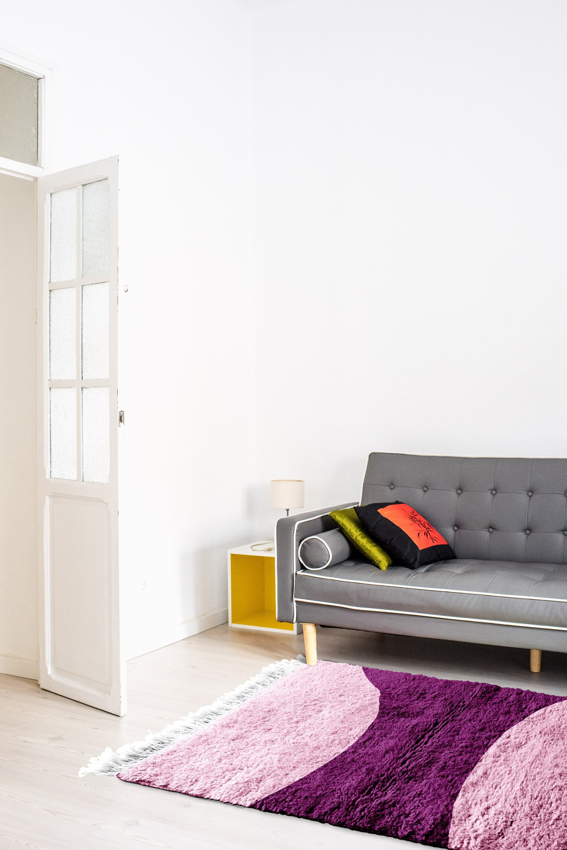Pink Curved Mrirt Rug