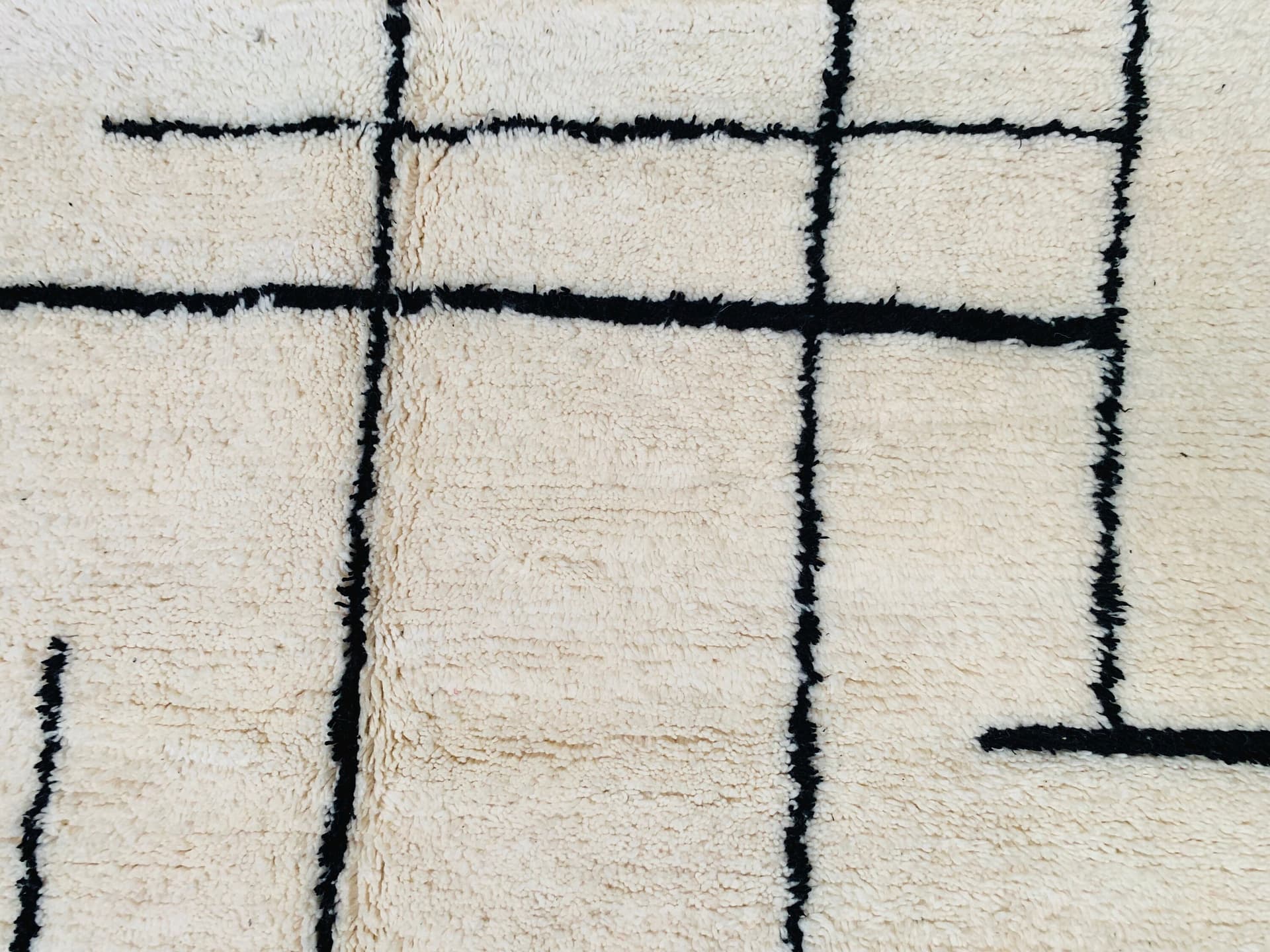 Ivory Asymmetric Grid Beni Ourain Rug