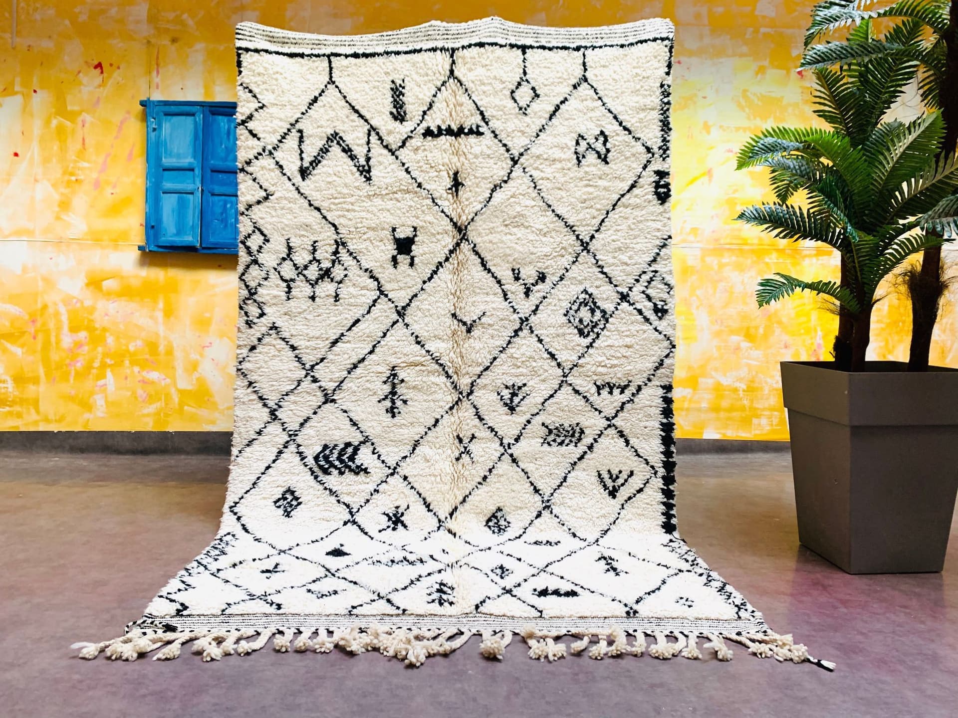Ivory Scattered Diamond Beni Ourain Rug