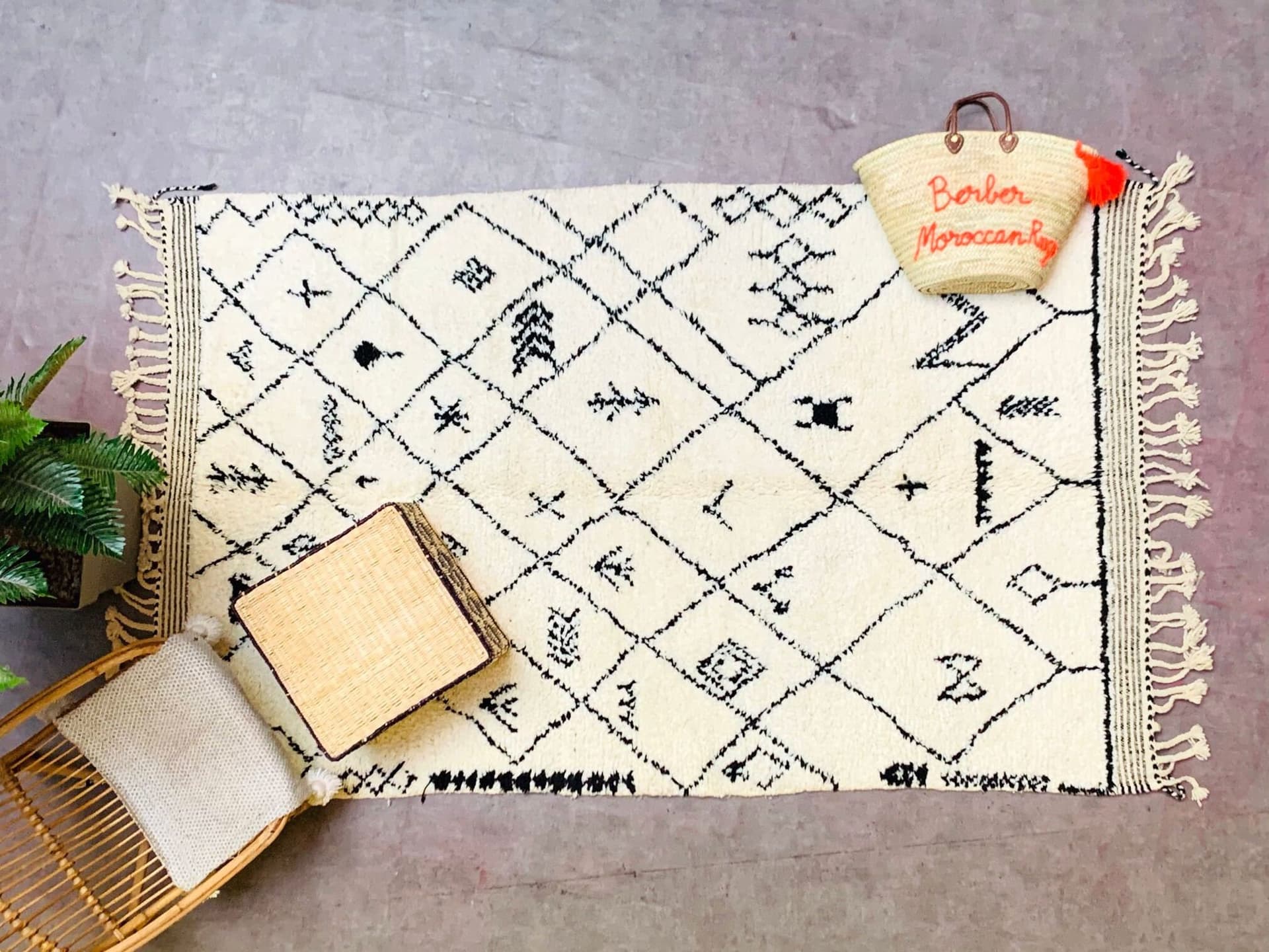 Ivory Scattered Diamond Beni Ourain Rug