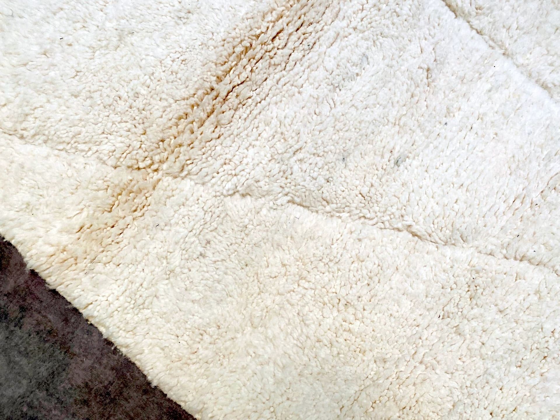 Beni Ourain solid rug - 100% wool Beber Moroccan carpet