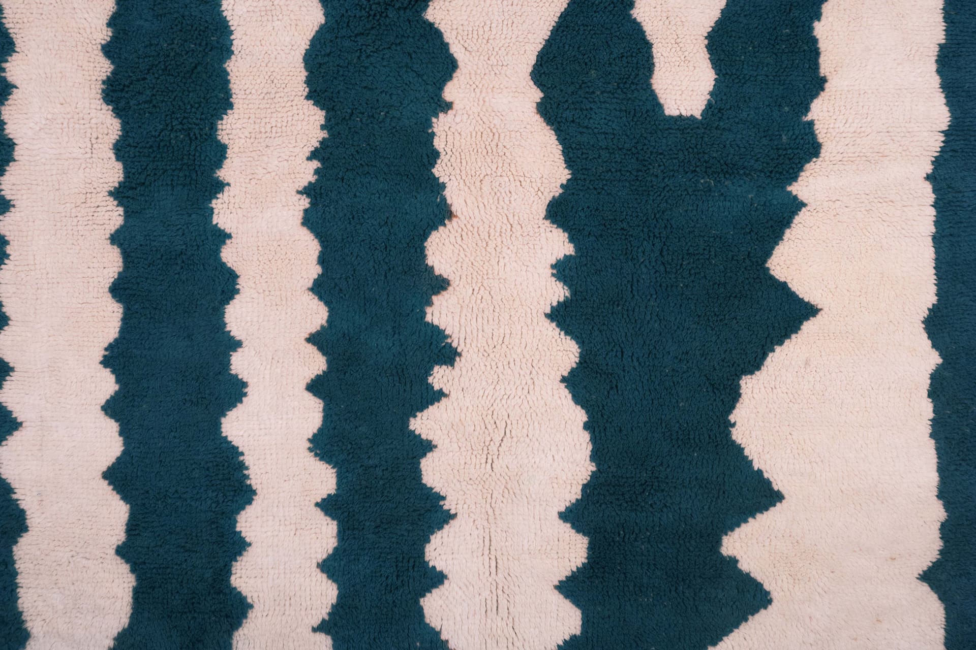 Blue Wavy Stripe Beni Mrirt Rug