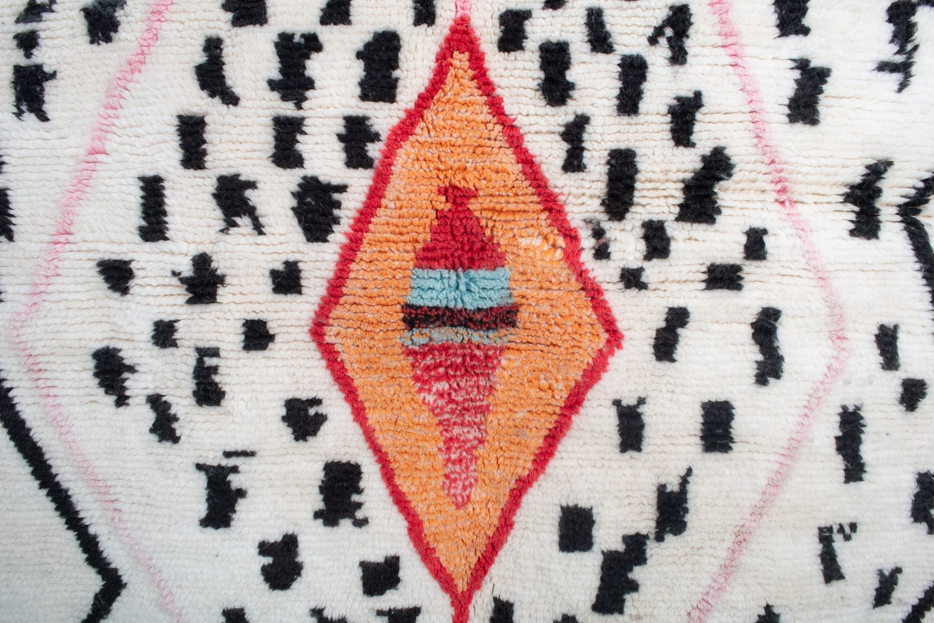Ivory Diamond Medallion Azilal Rug