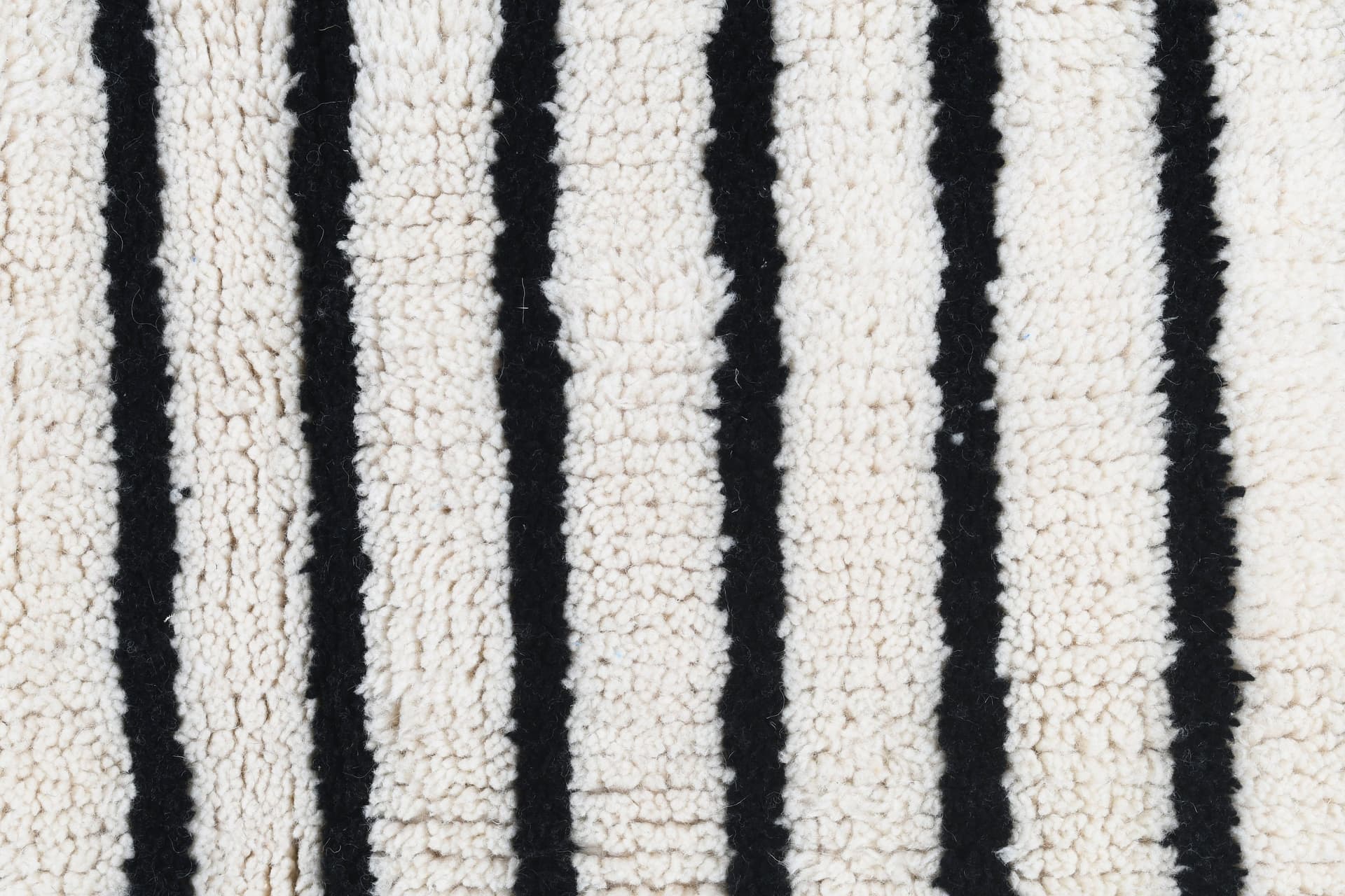 Moroccan Rug Mrirt 3x5 Wool Ivory Black Red Minimalist Living Room Berber