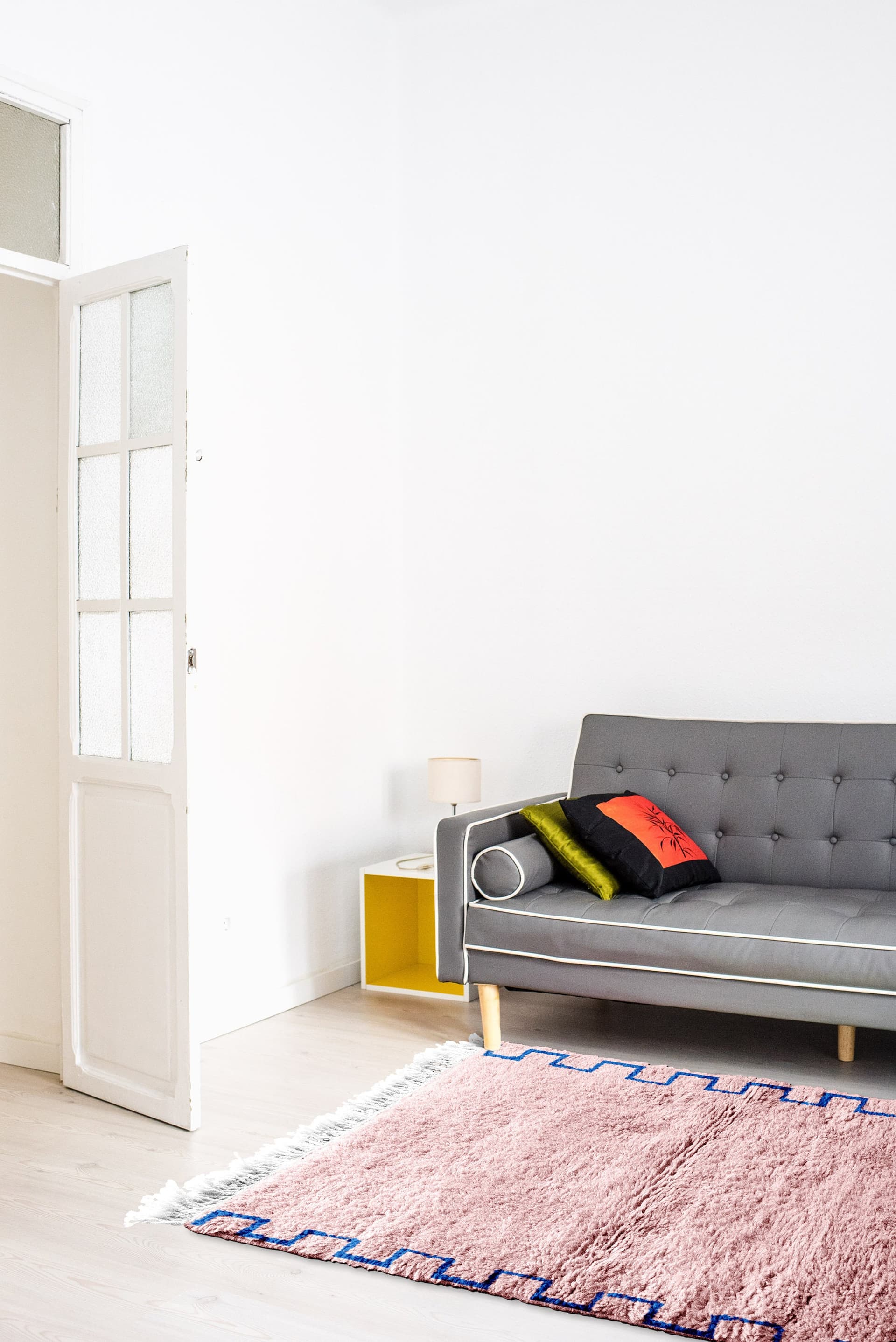 Pink Stepped Border Beni Mrirt Rug